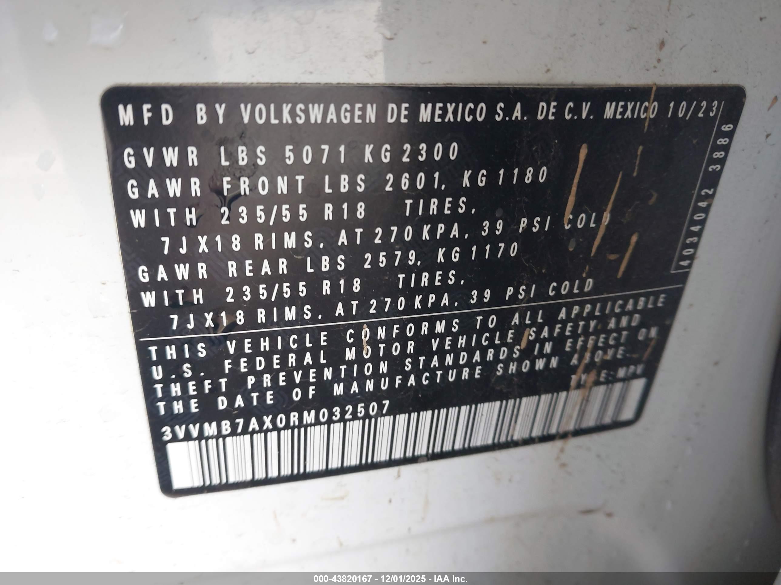 VOLKSWAGEN TIGUAN image 9