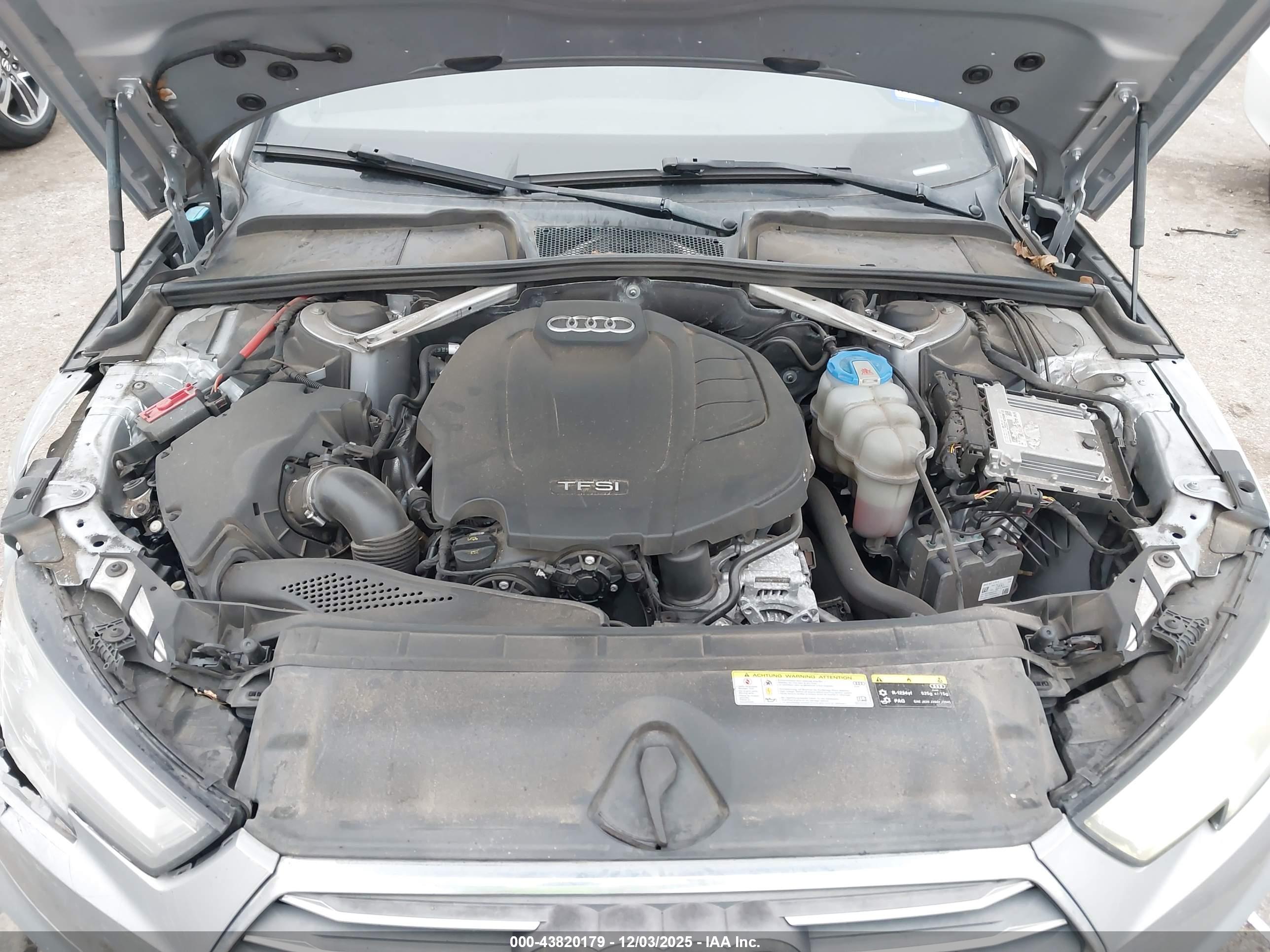 AUDI A4 image 10