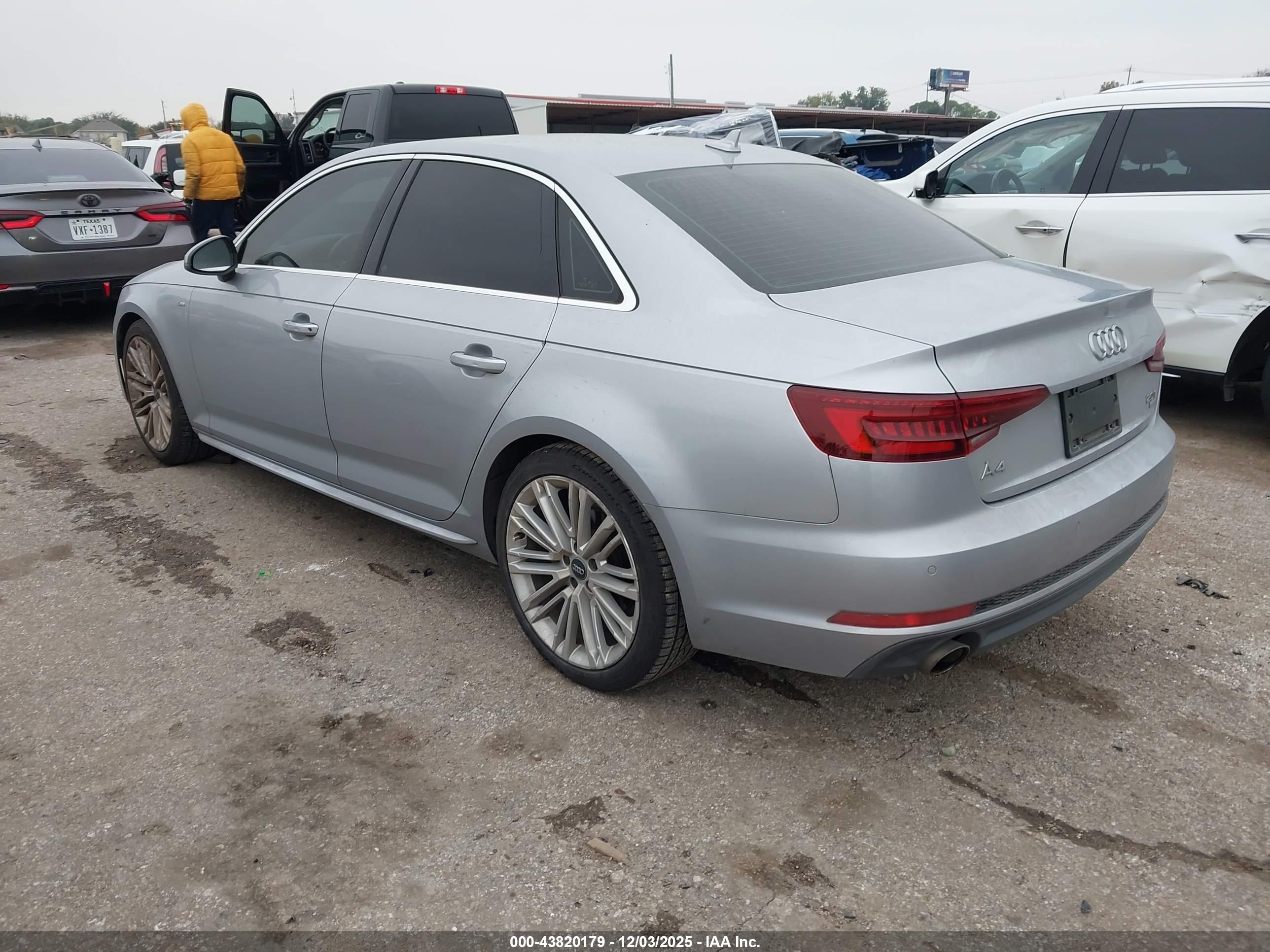 AUDI A4 image 3