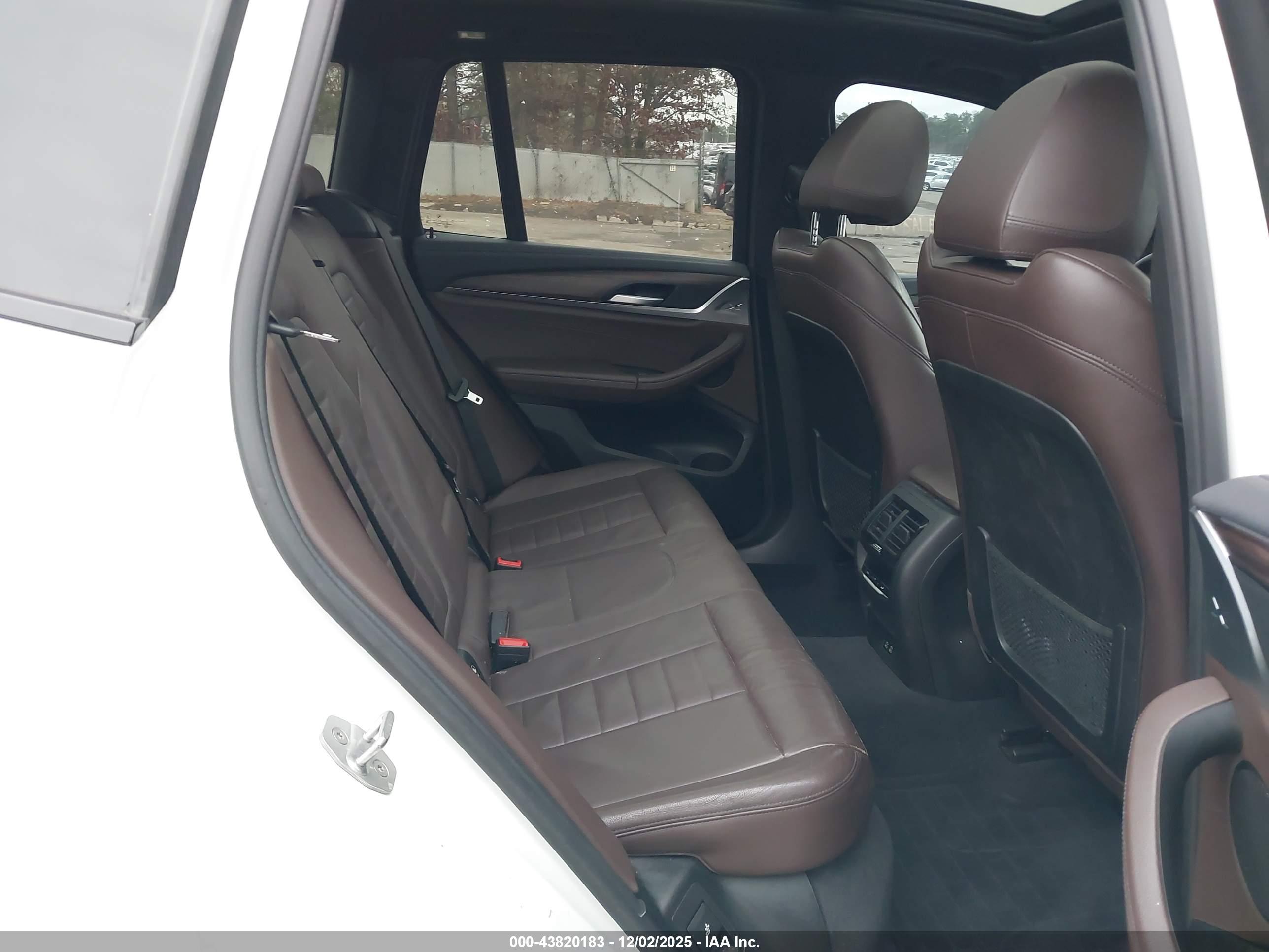 BMW X3 image 8