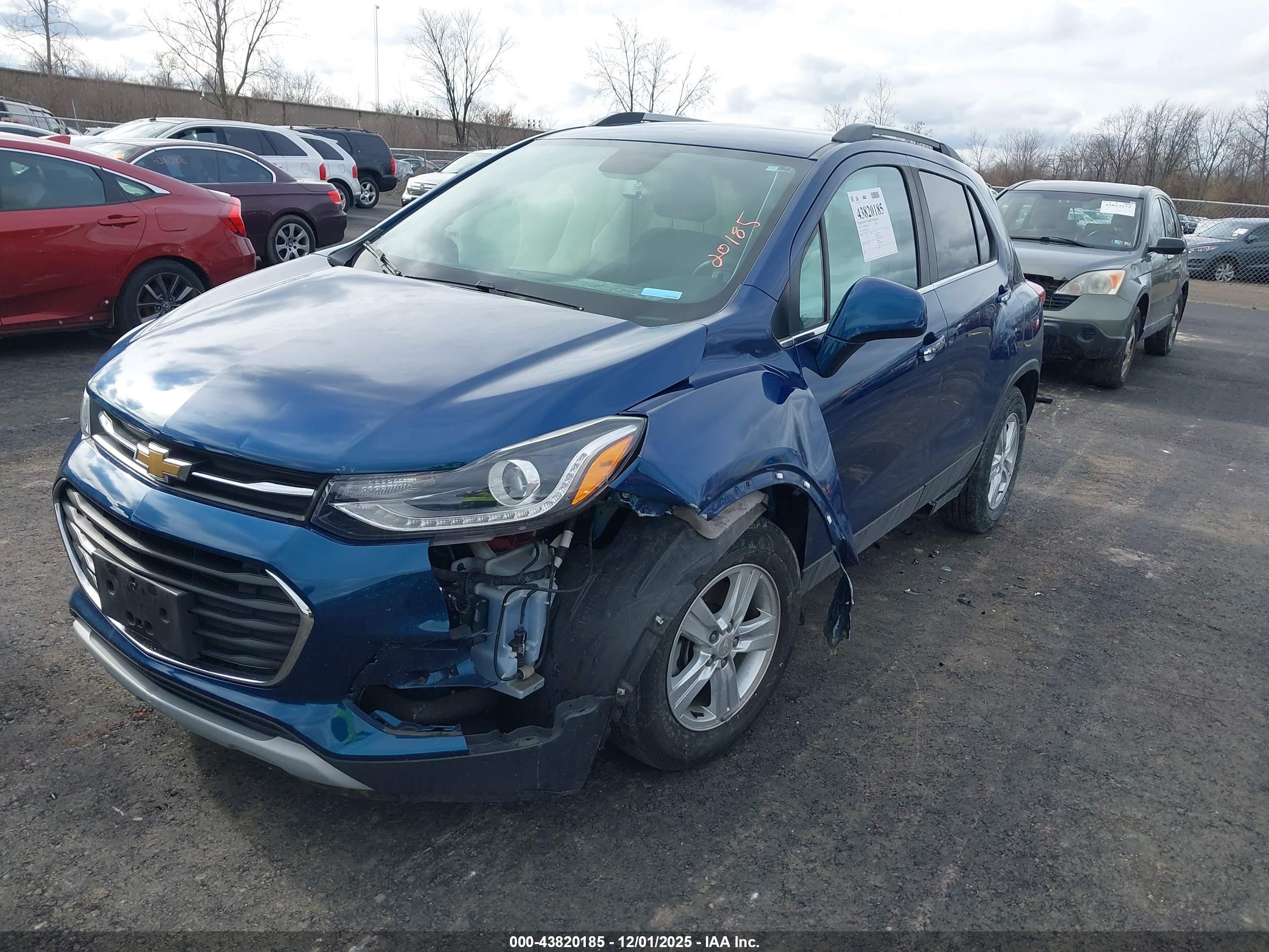 CHEVROLET TRAX image 2