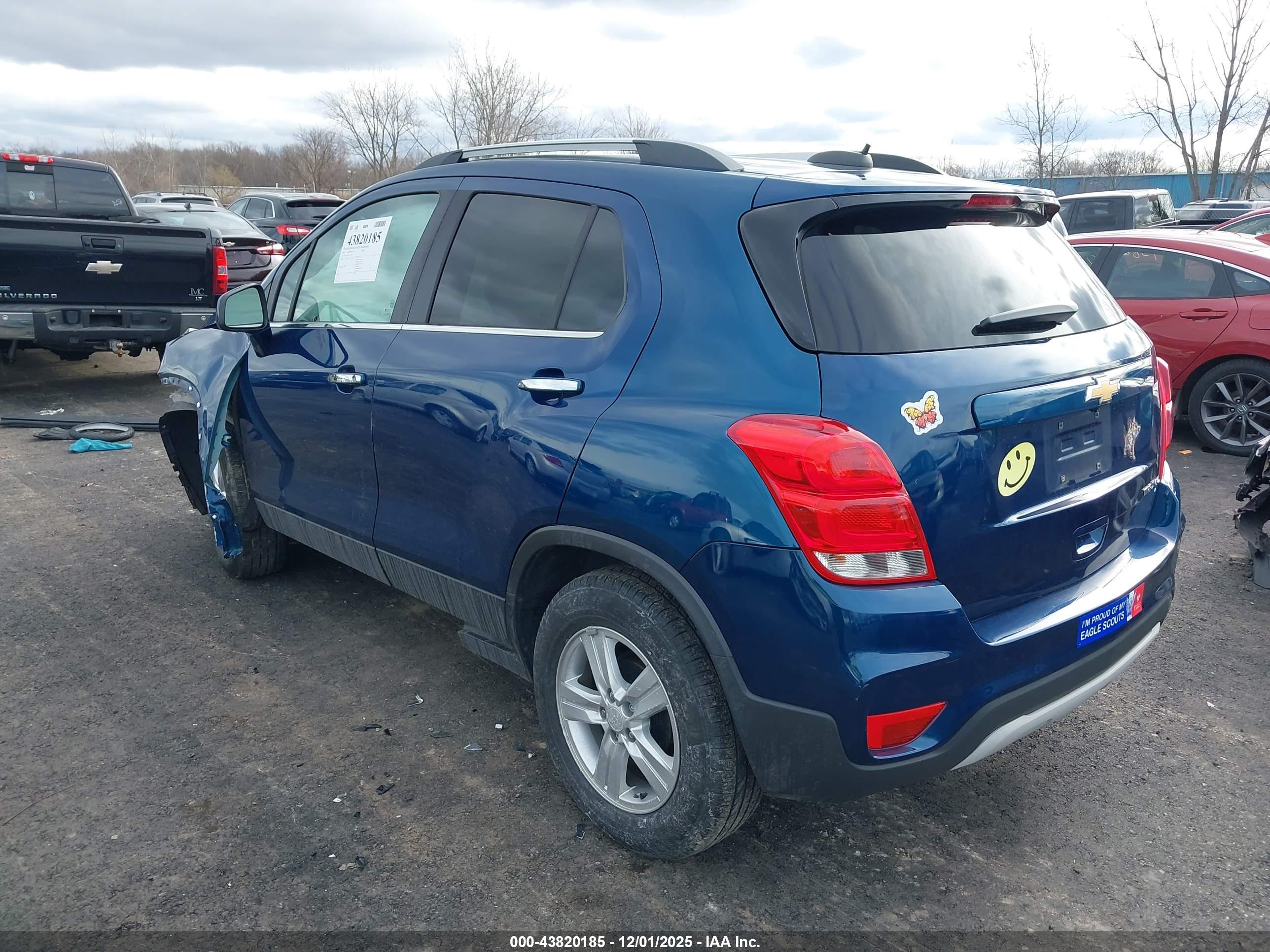 CHEVROLET TRAX image 3