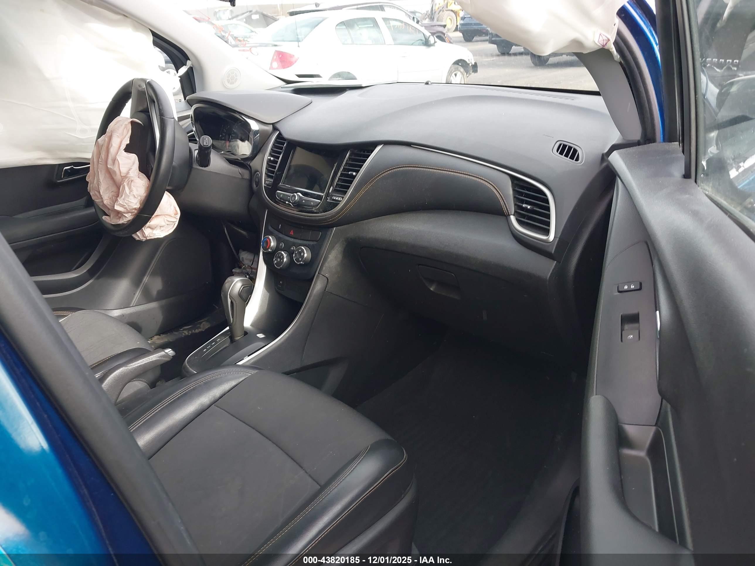 CHEVROLET TRAX image 5