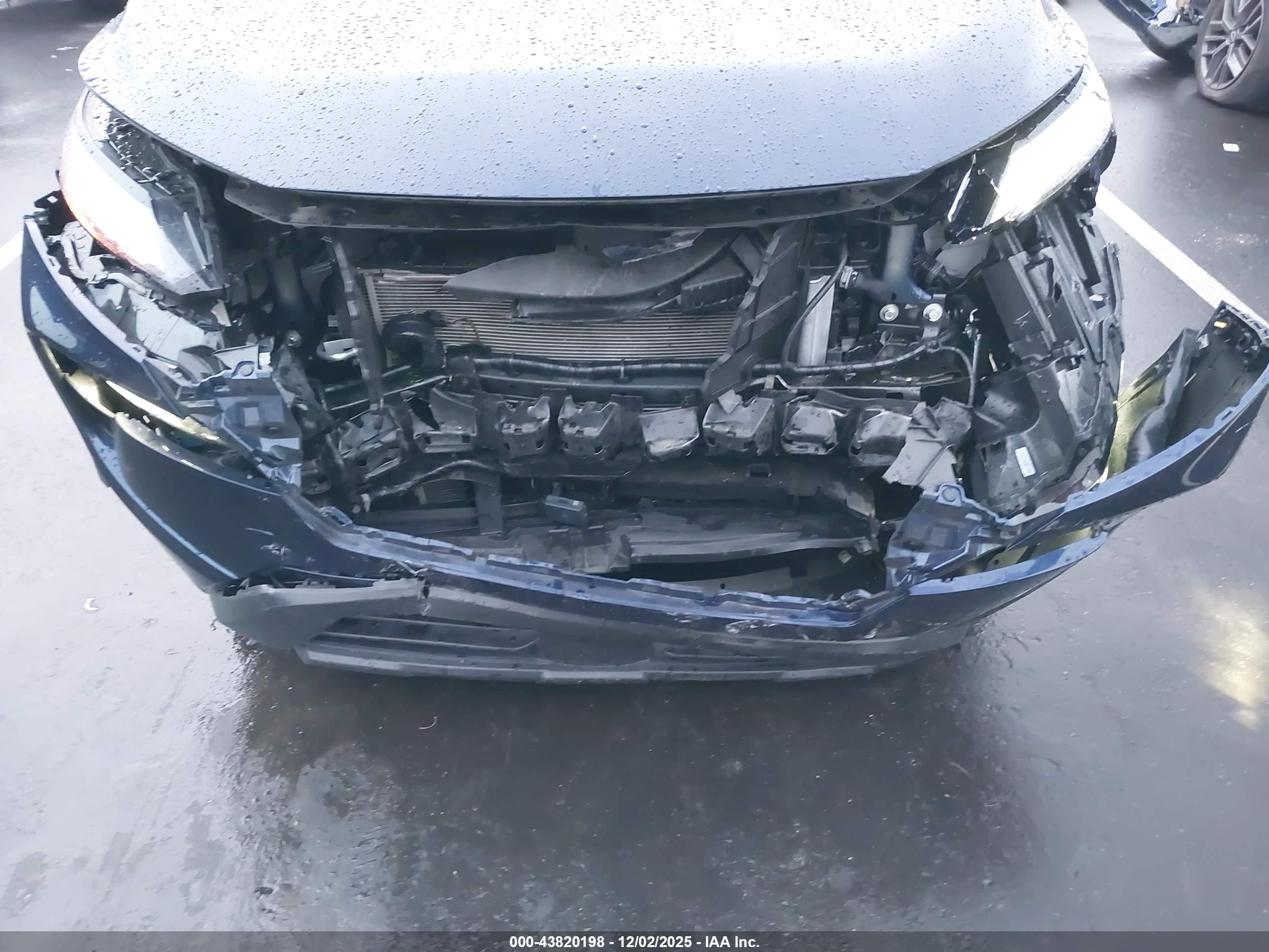 NISSAN ROGUE image 6