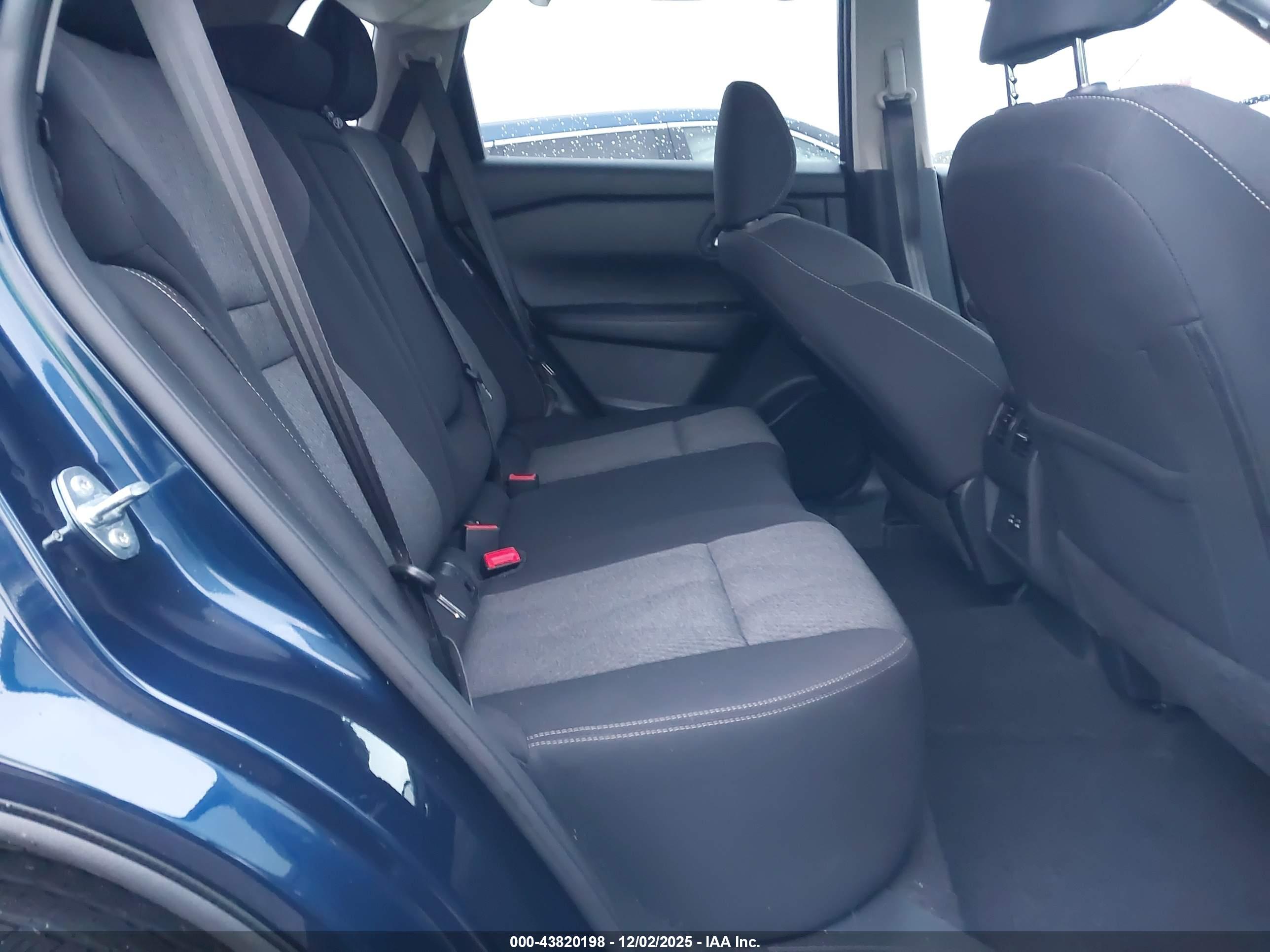 NISSAN ROGUE image 8