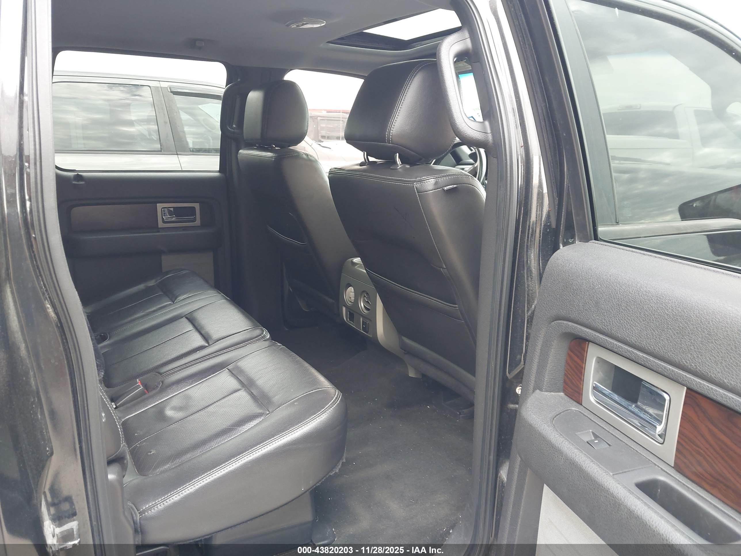 FORD F-150 image 8