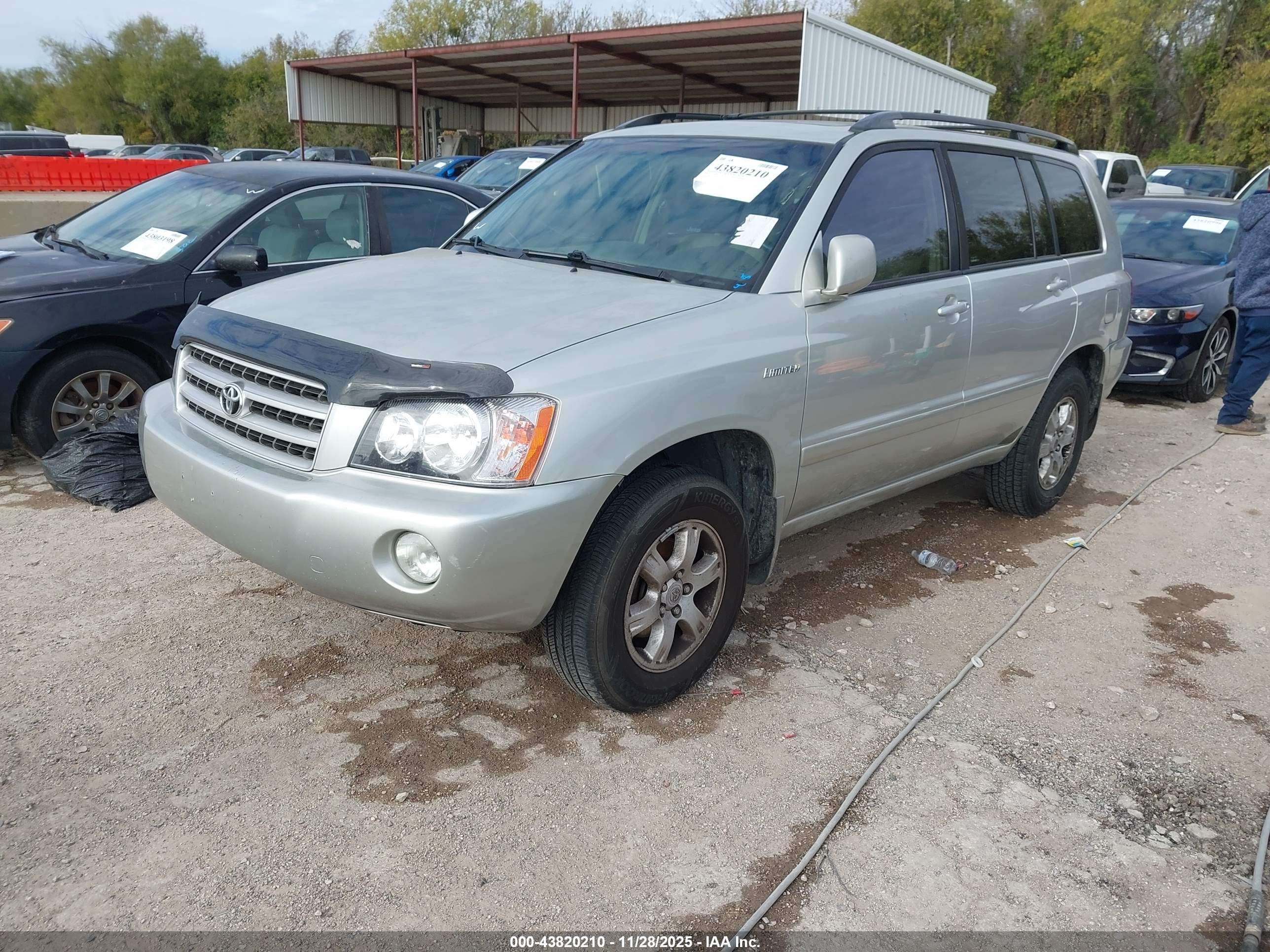 TOYOTA HIGHLANDER image 2