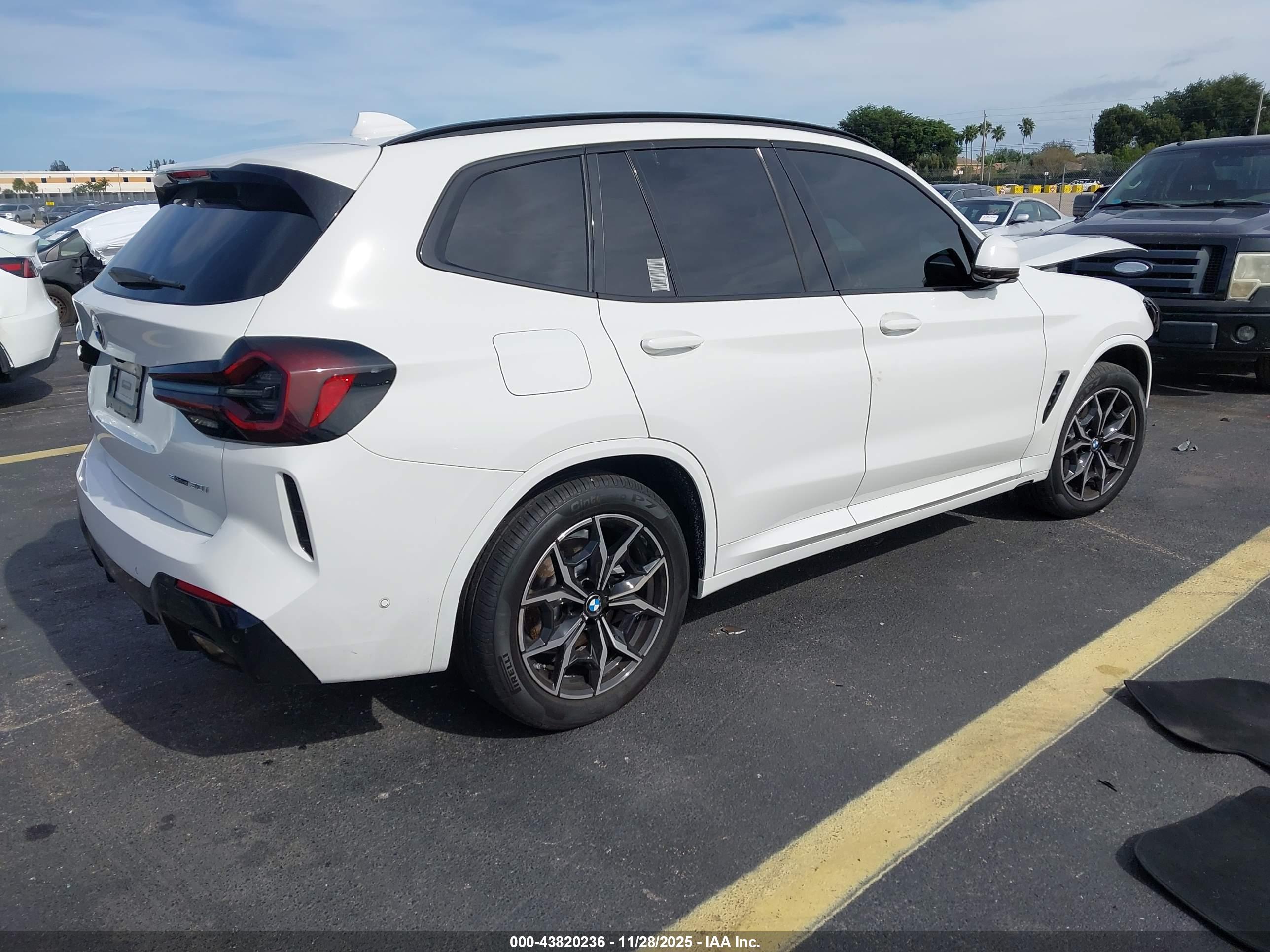 BMW X3 image 4