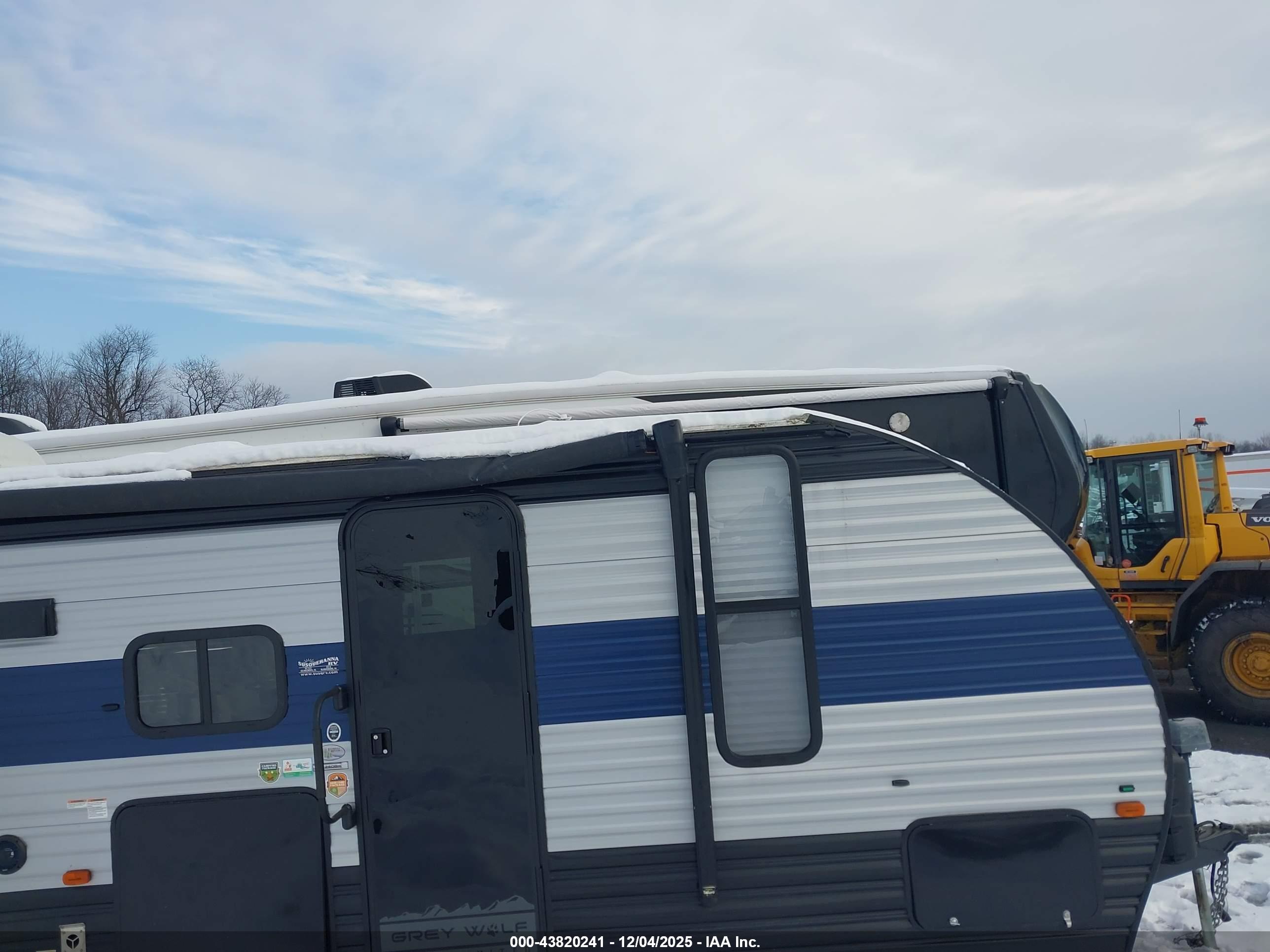 CHEROKEE GREY image 6