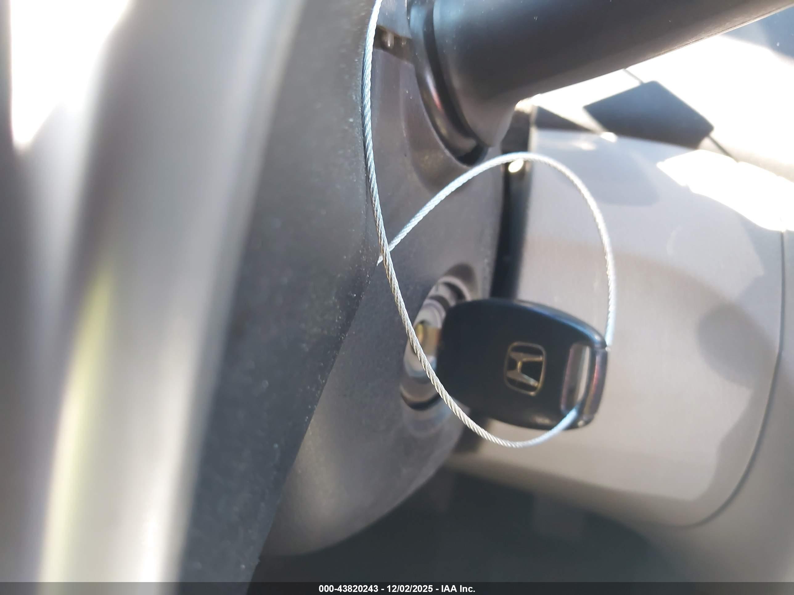 HONDA CIVIC image 11