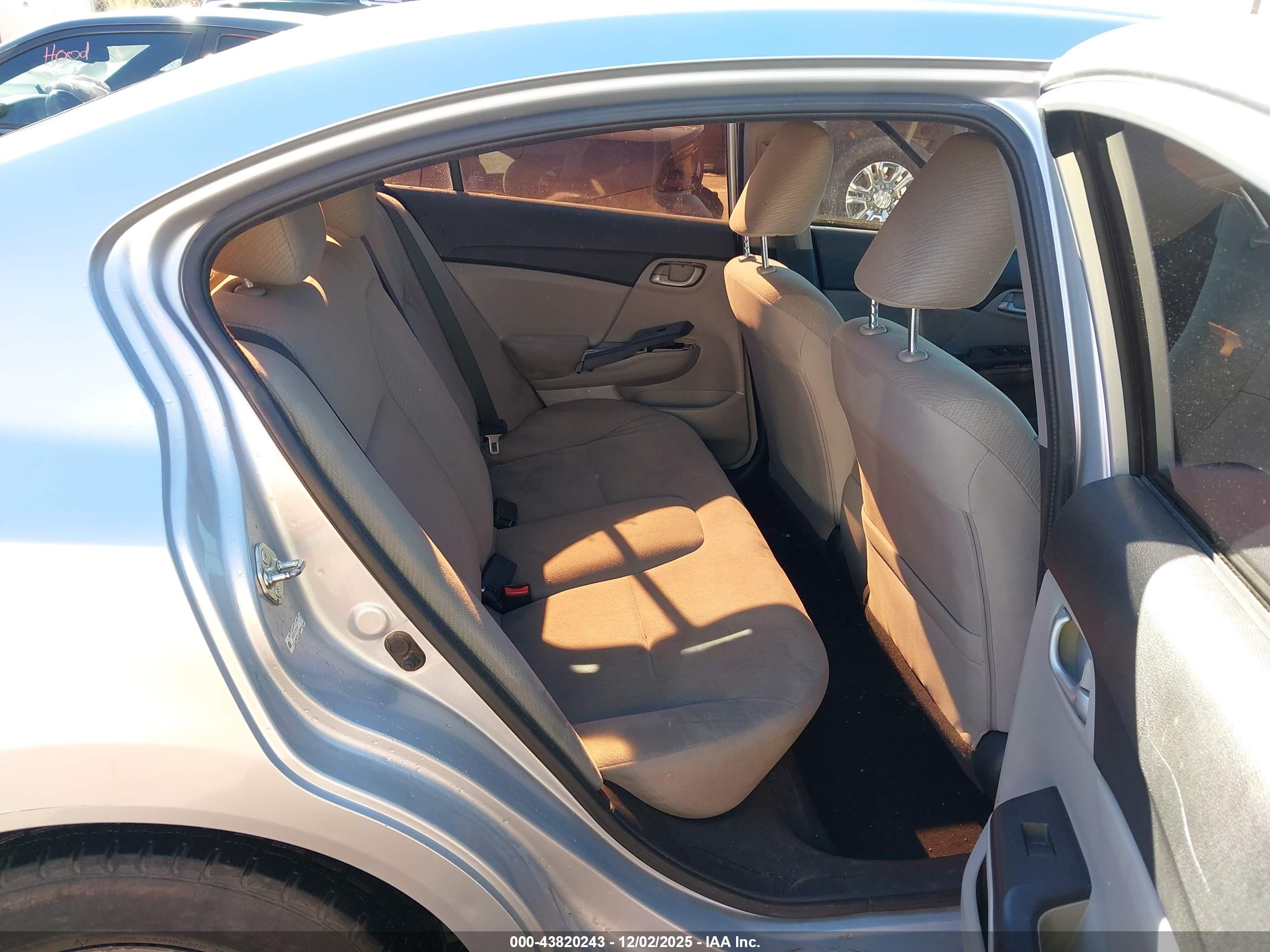 HONDA CIVIC image 8