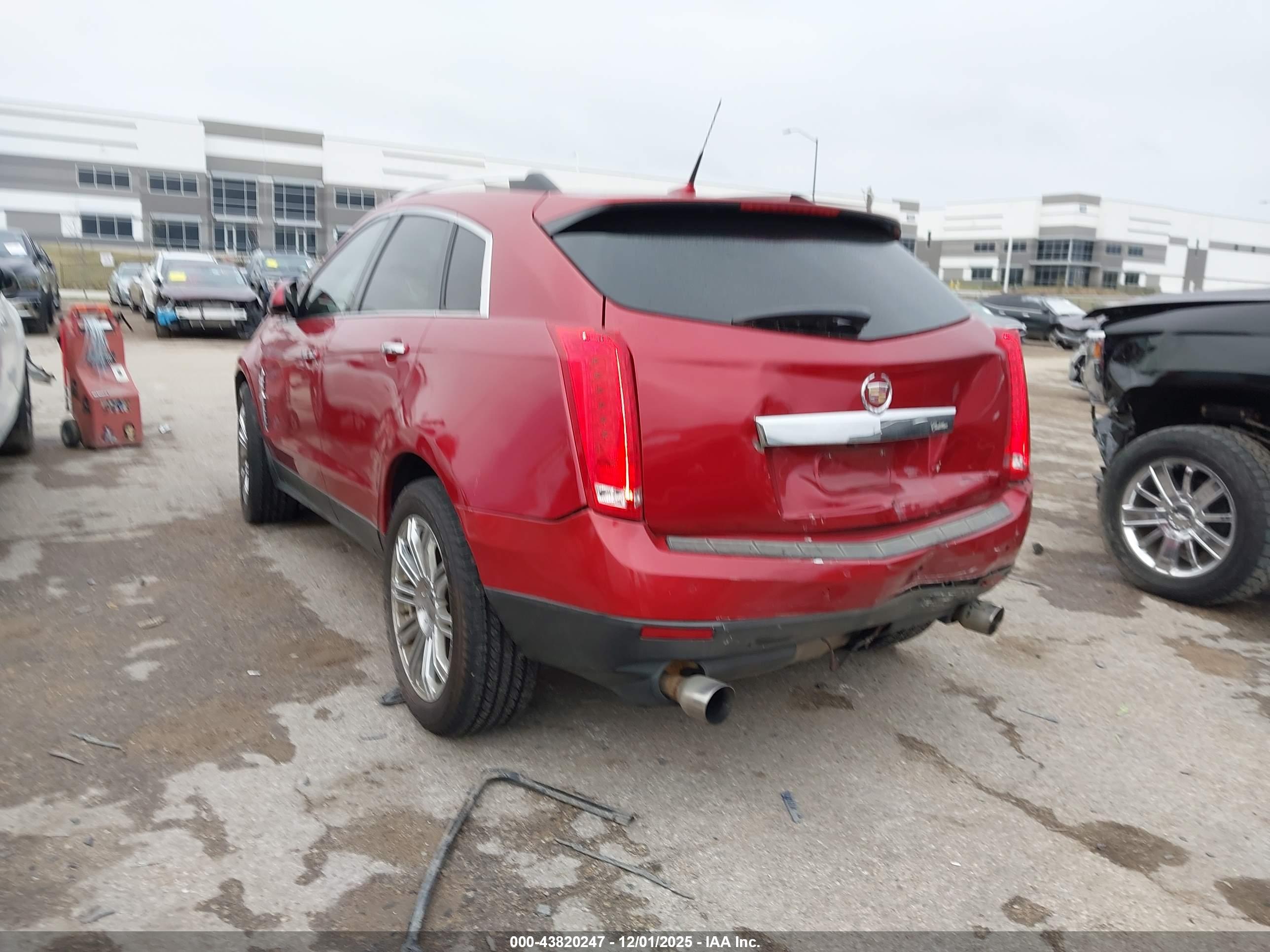 CADILLAC SRX image 3