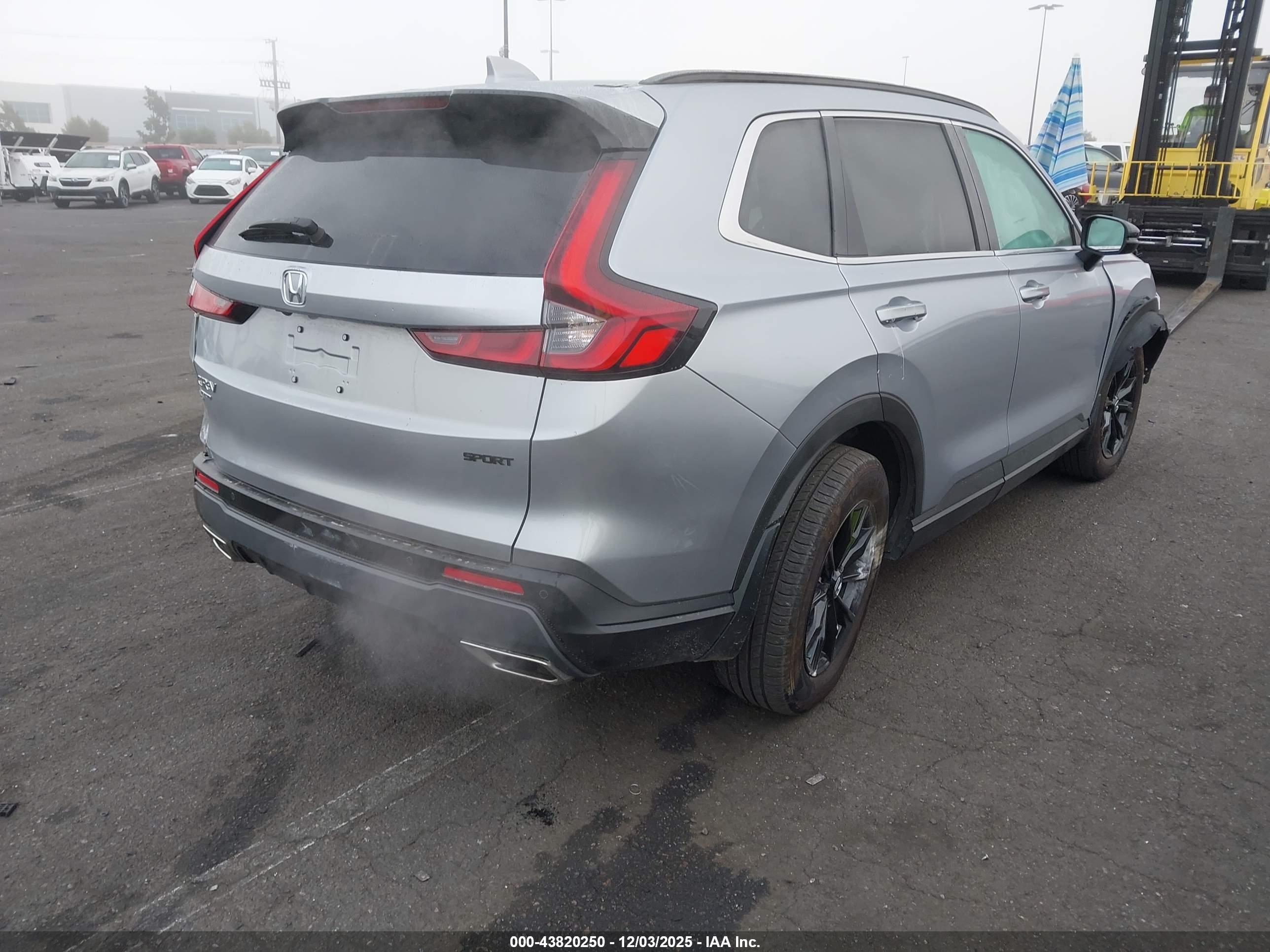 HONDA CR-V image 4