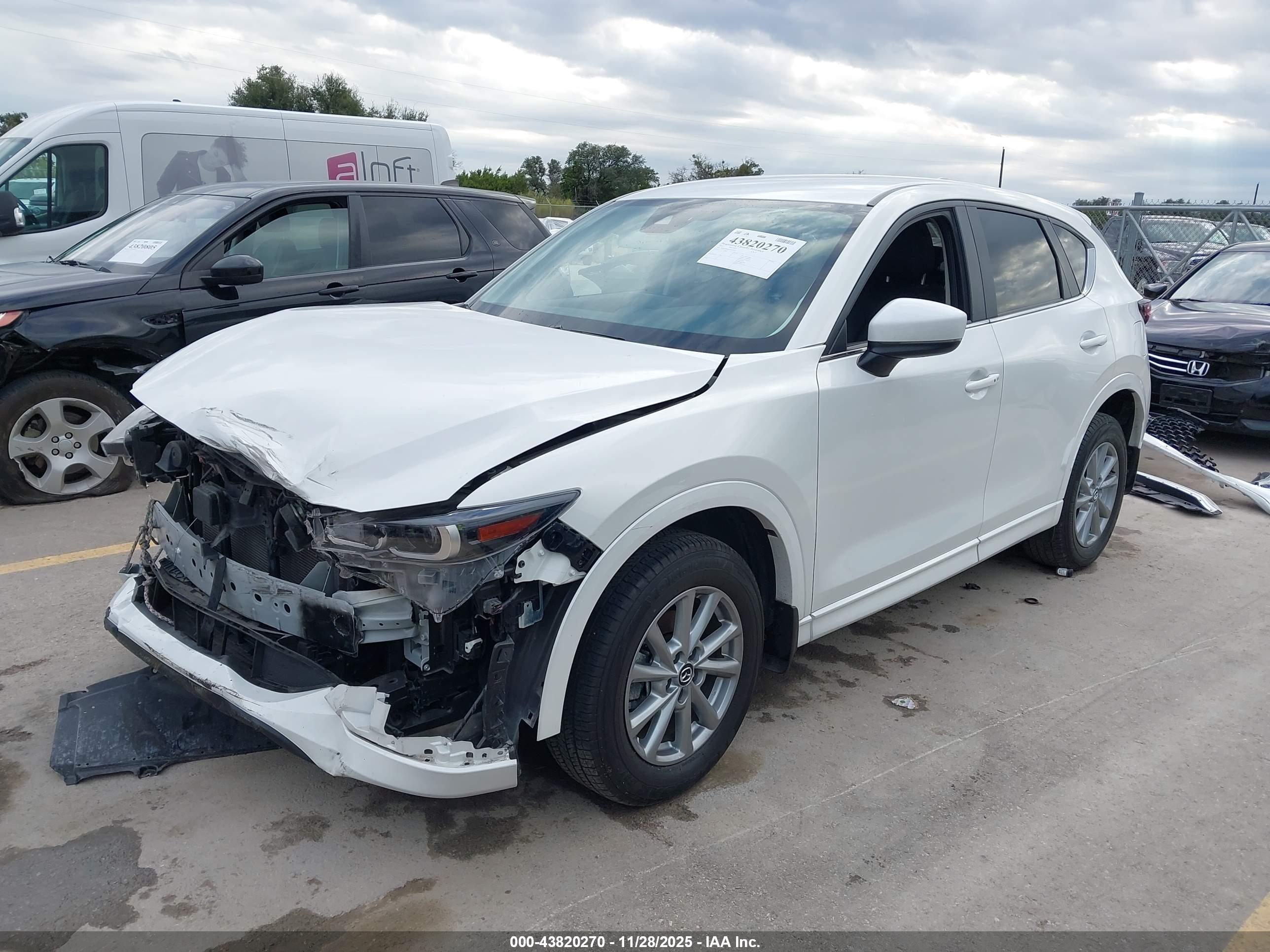MAZDA CX-5 image 2
