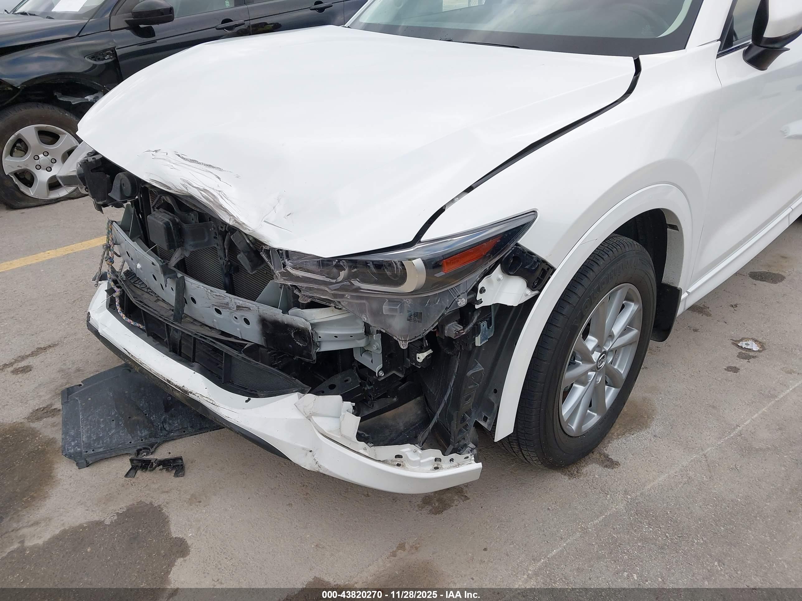 MAZDA CX-5 image 6