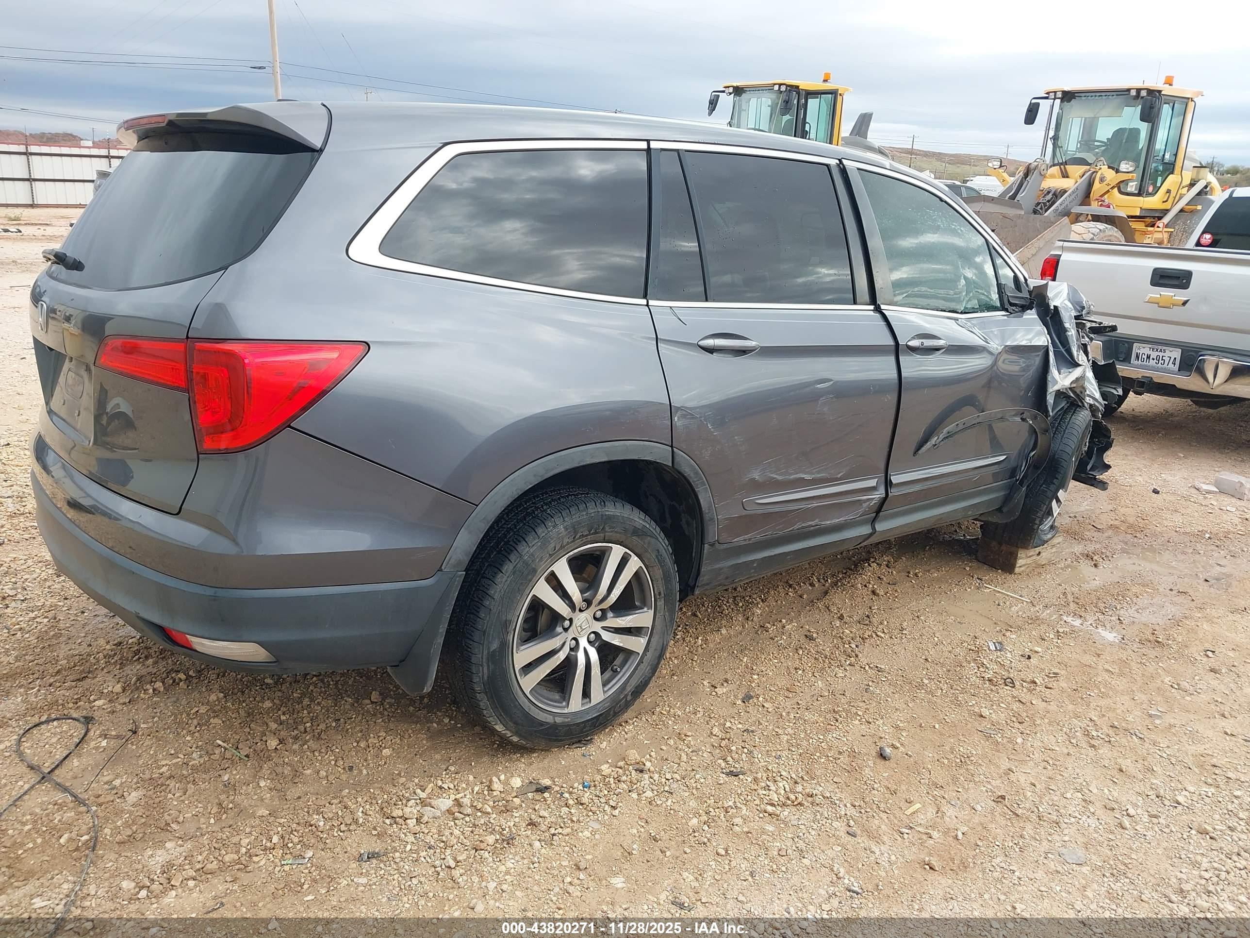HONDA PILOT image 4