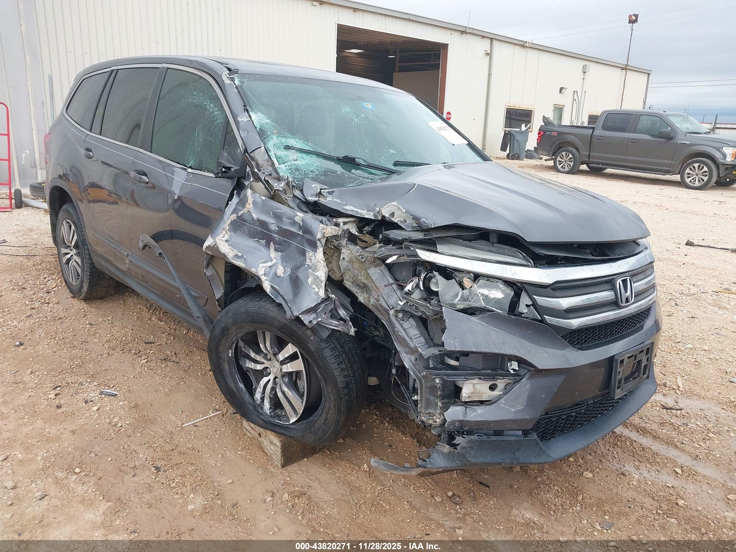 HONDA PILOT image 6