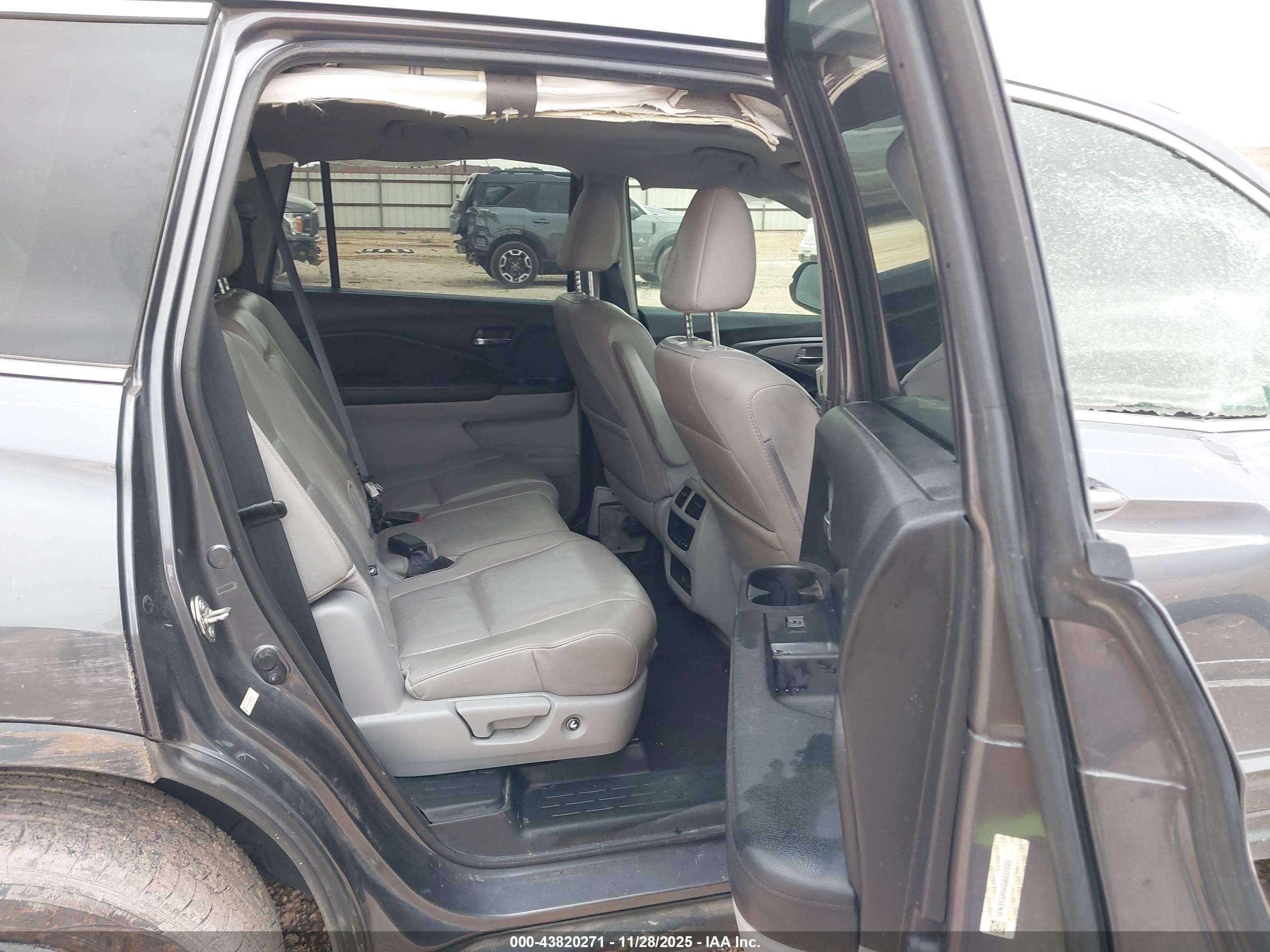 HONDA PILOT image 8