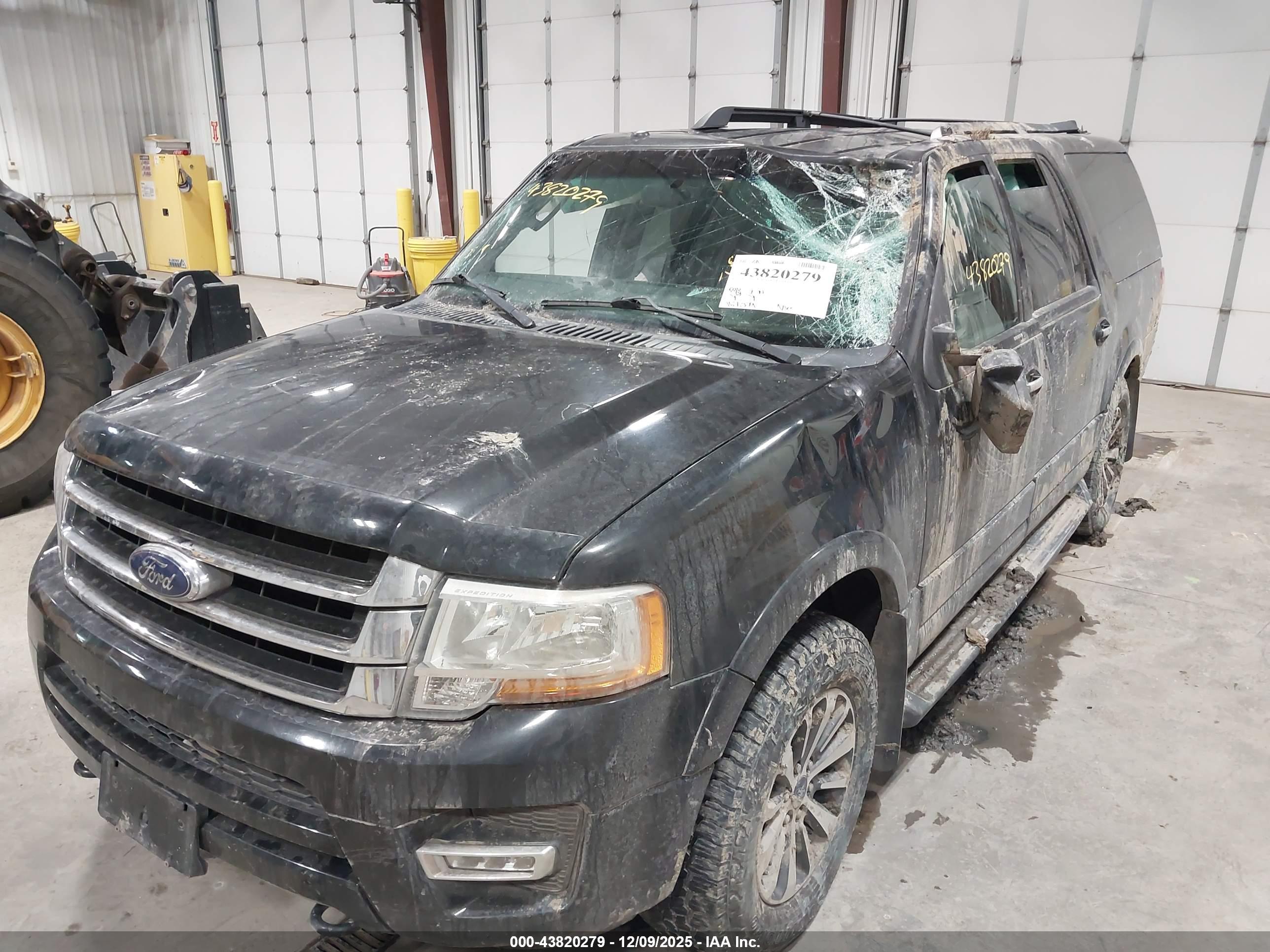 FORD EXPEDITION image 6