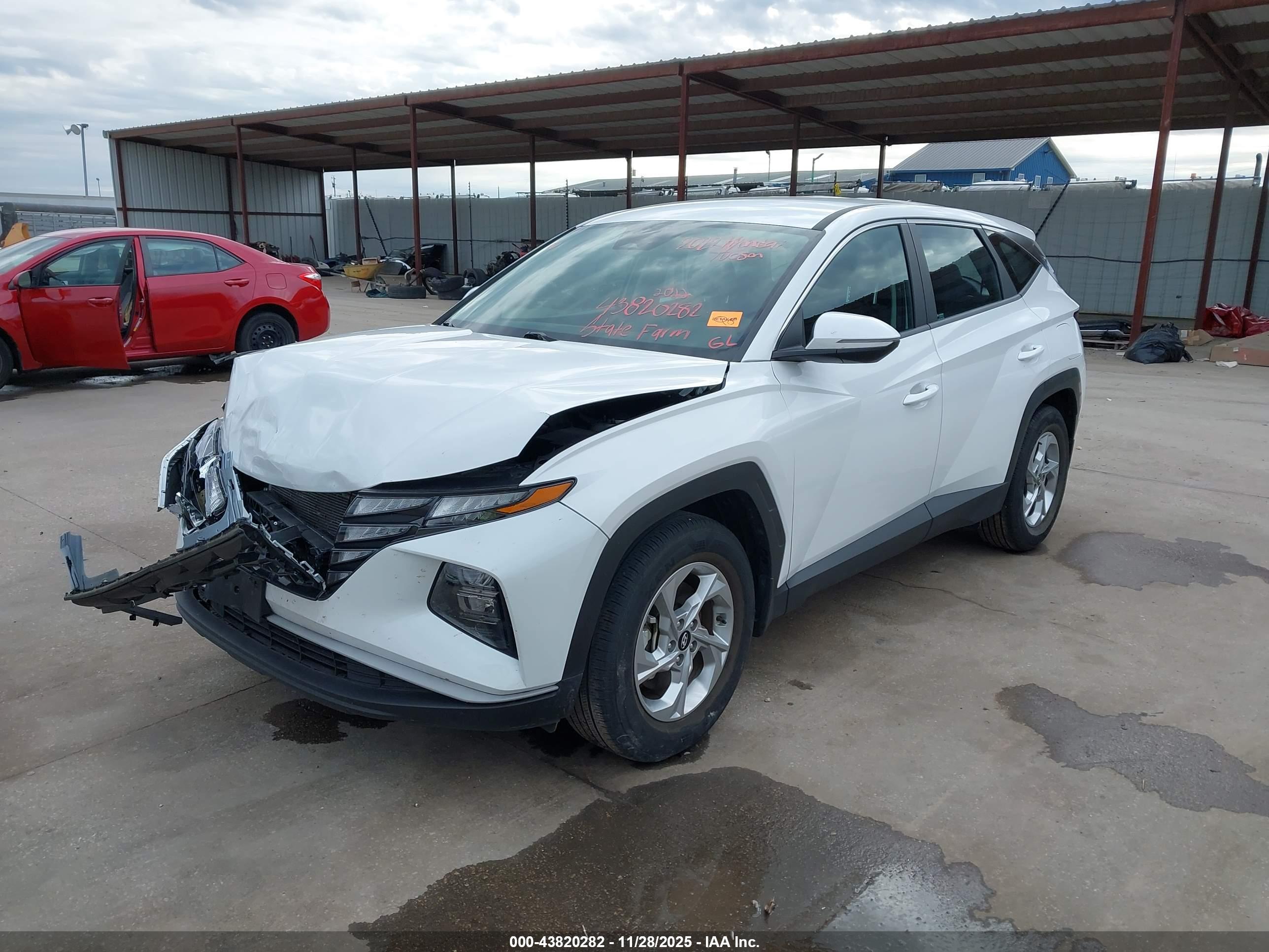 HYUNDAI TUCSON image 2