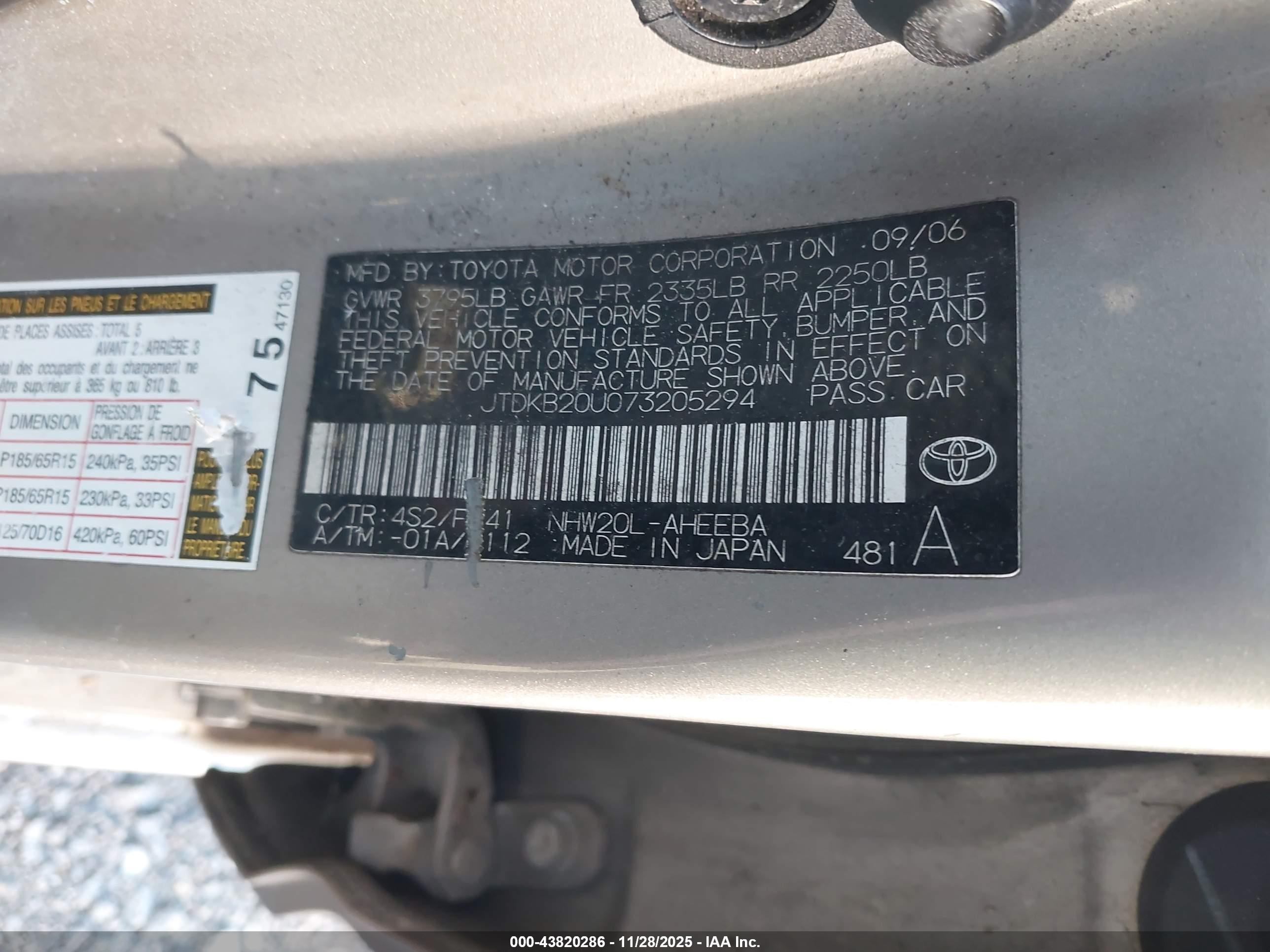 TOYOTA PRIUS image 9