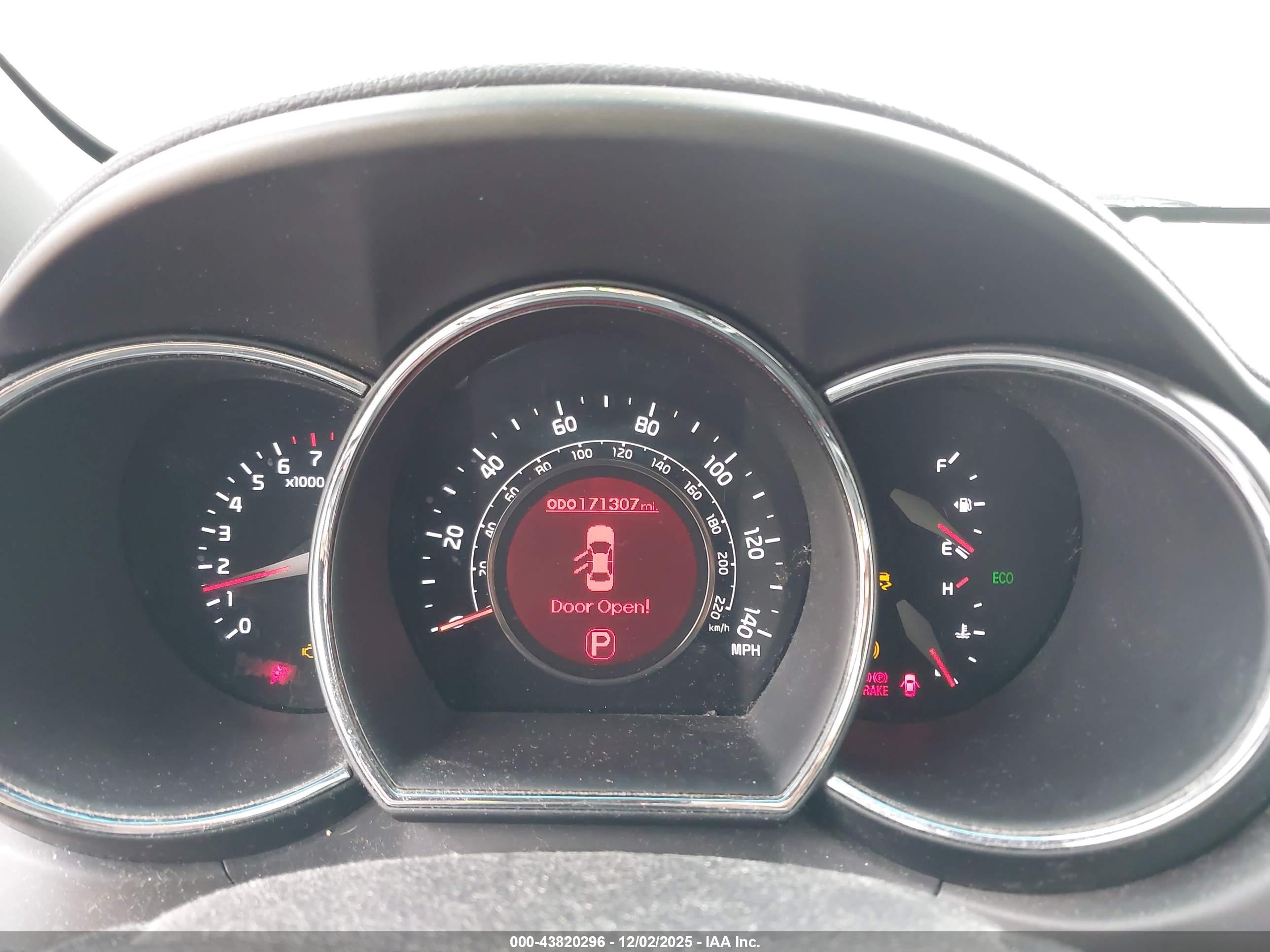 KIA RIO image 7
