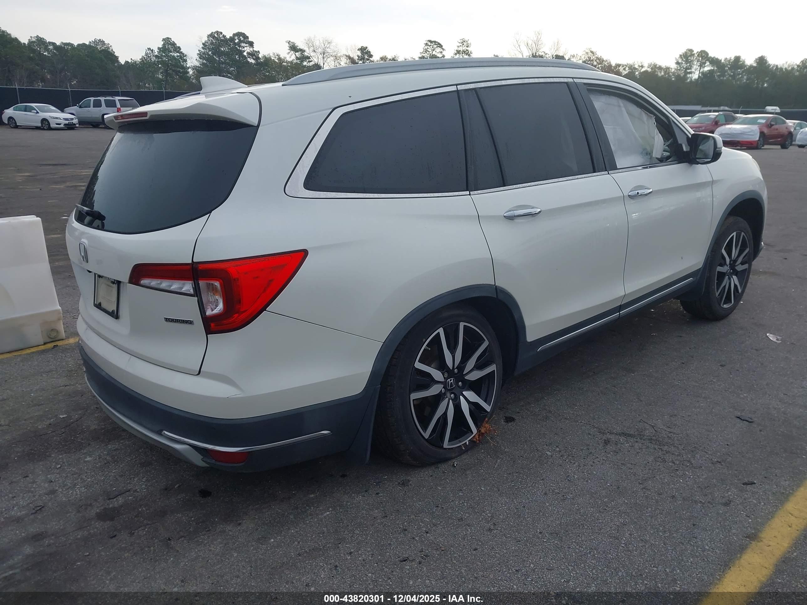 HONDA PILOT image 4