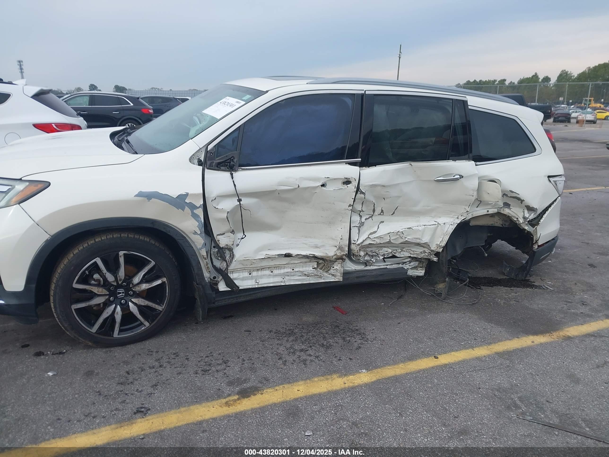 HONDA PILOT image 6
