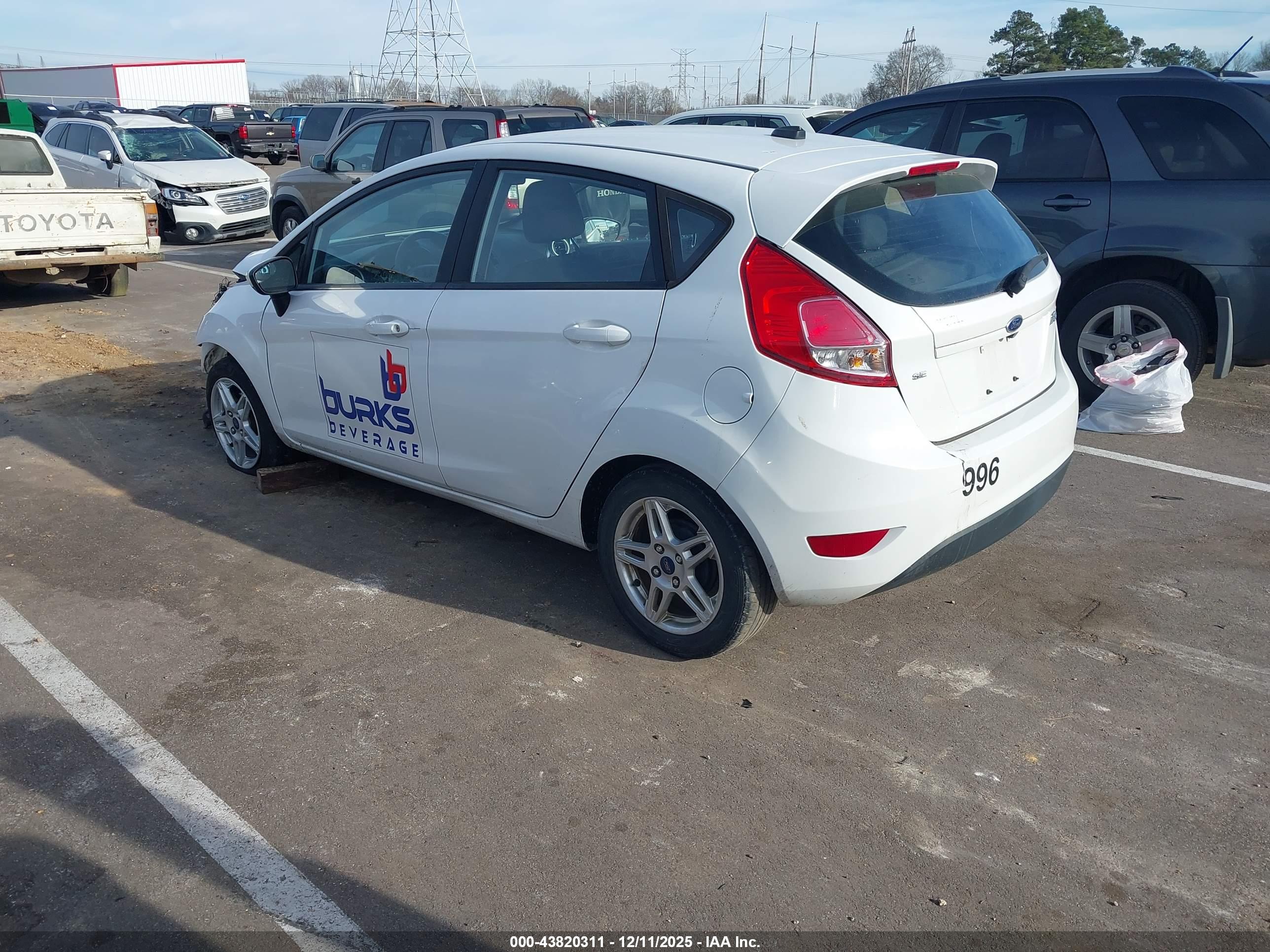 FORD FIESTA image 3