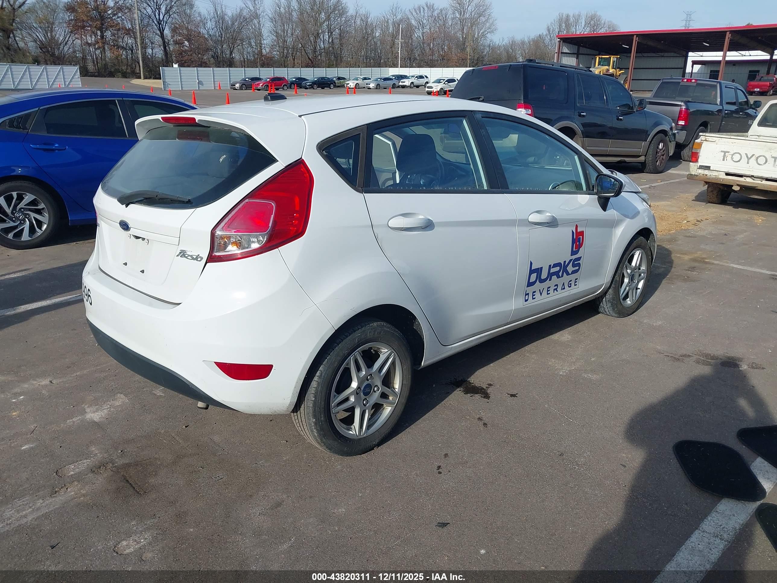 FORD FIESTA image 4