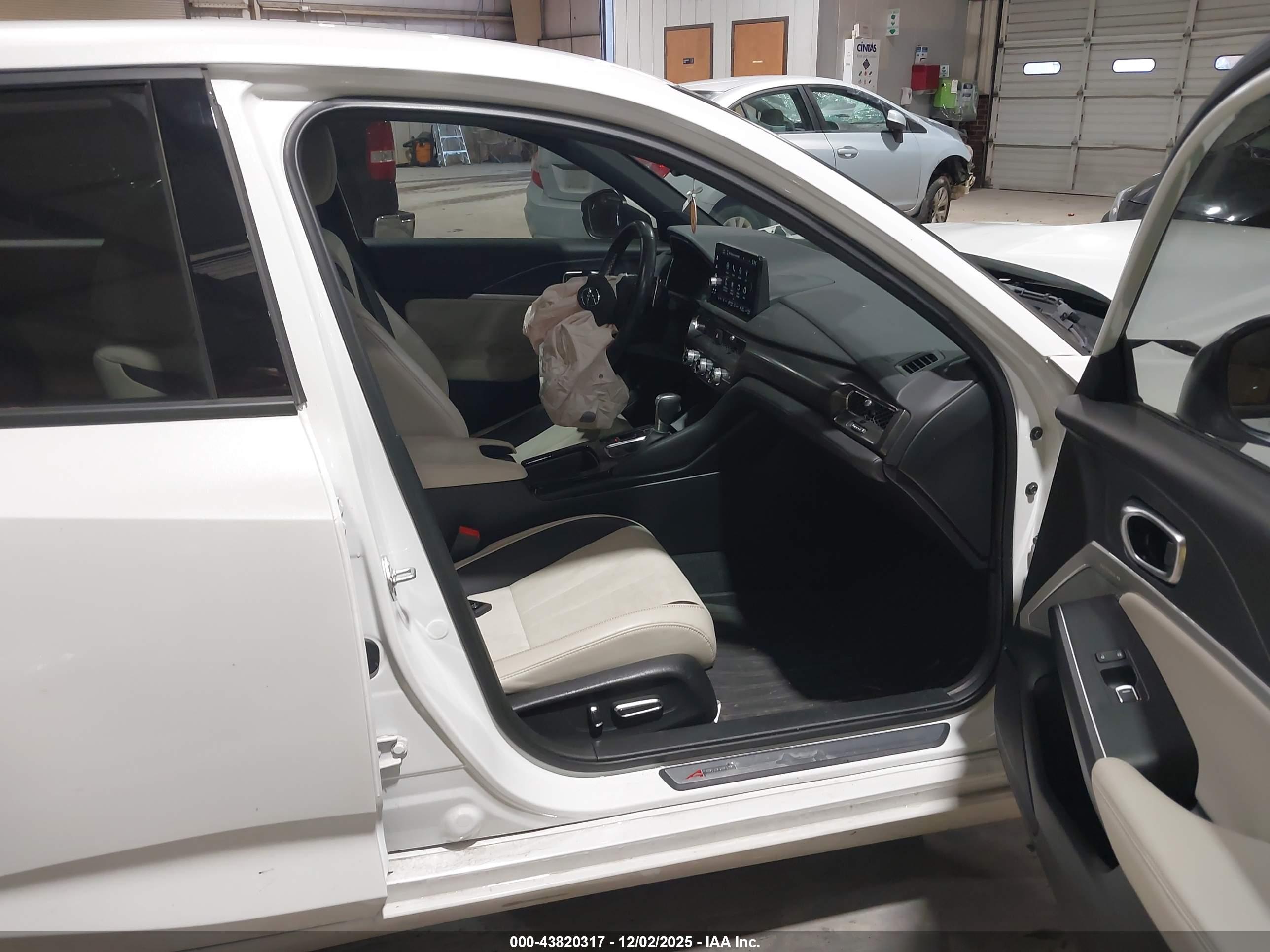 ACURA INTEGRA image 5