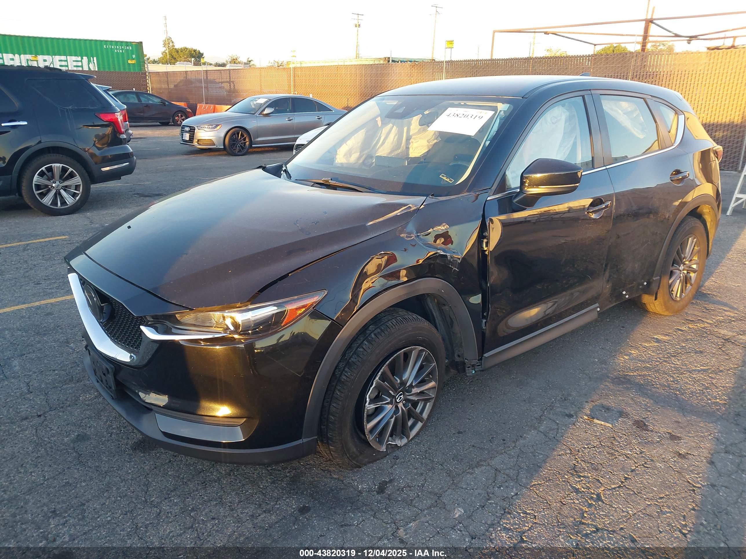 MAZDA CX-5 image 2