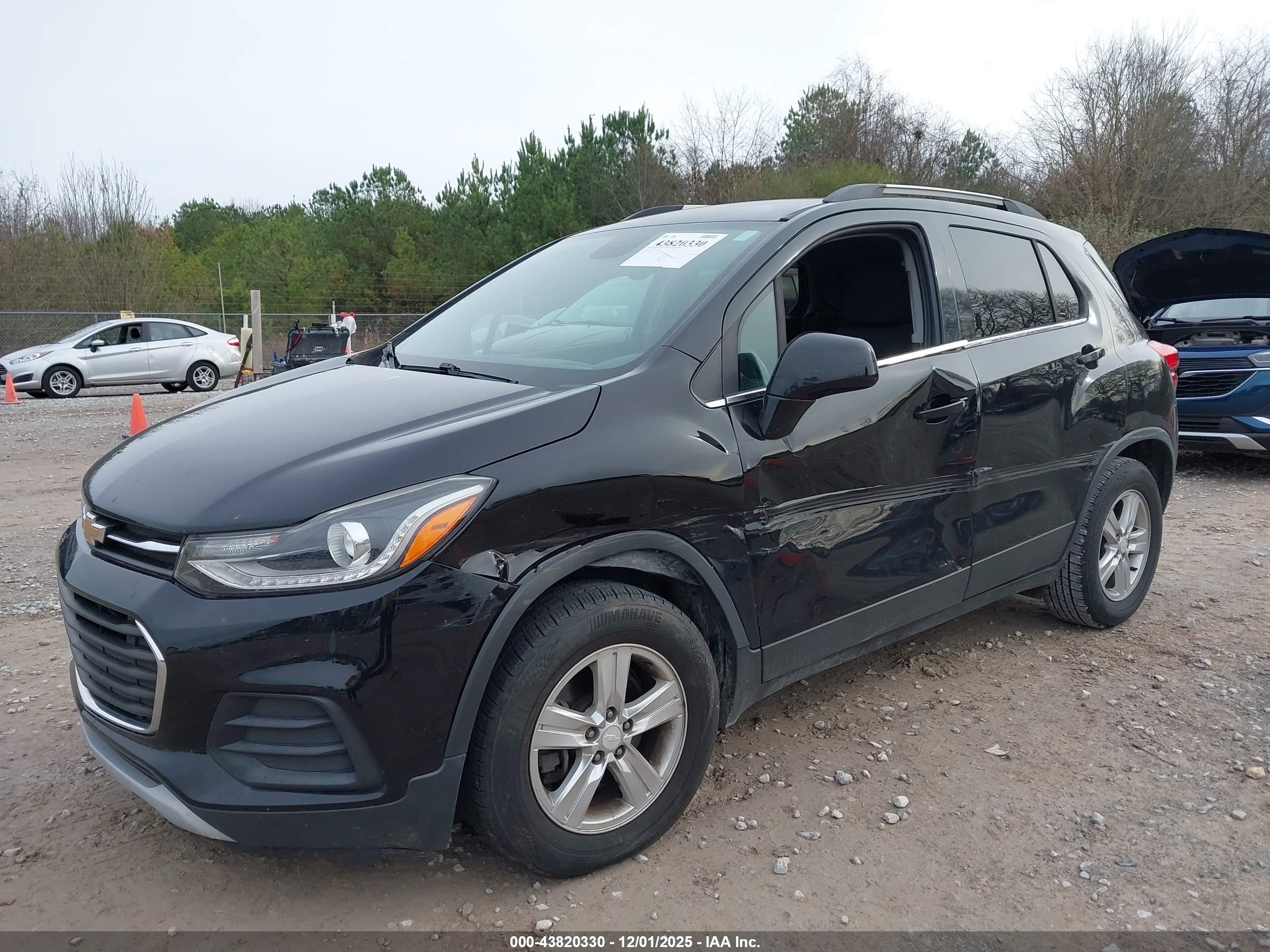 CHEVROLET TRAX image 6