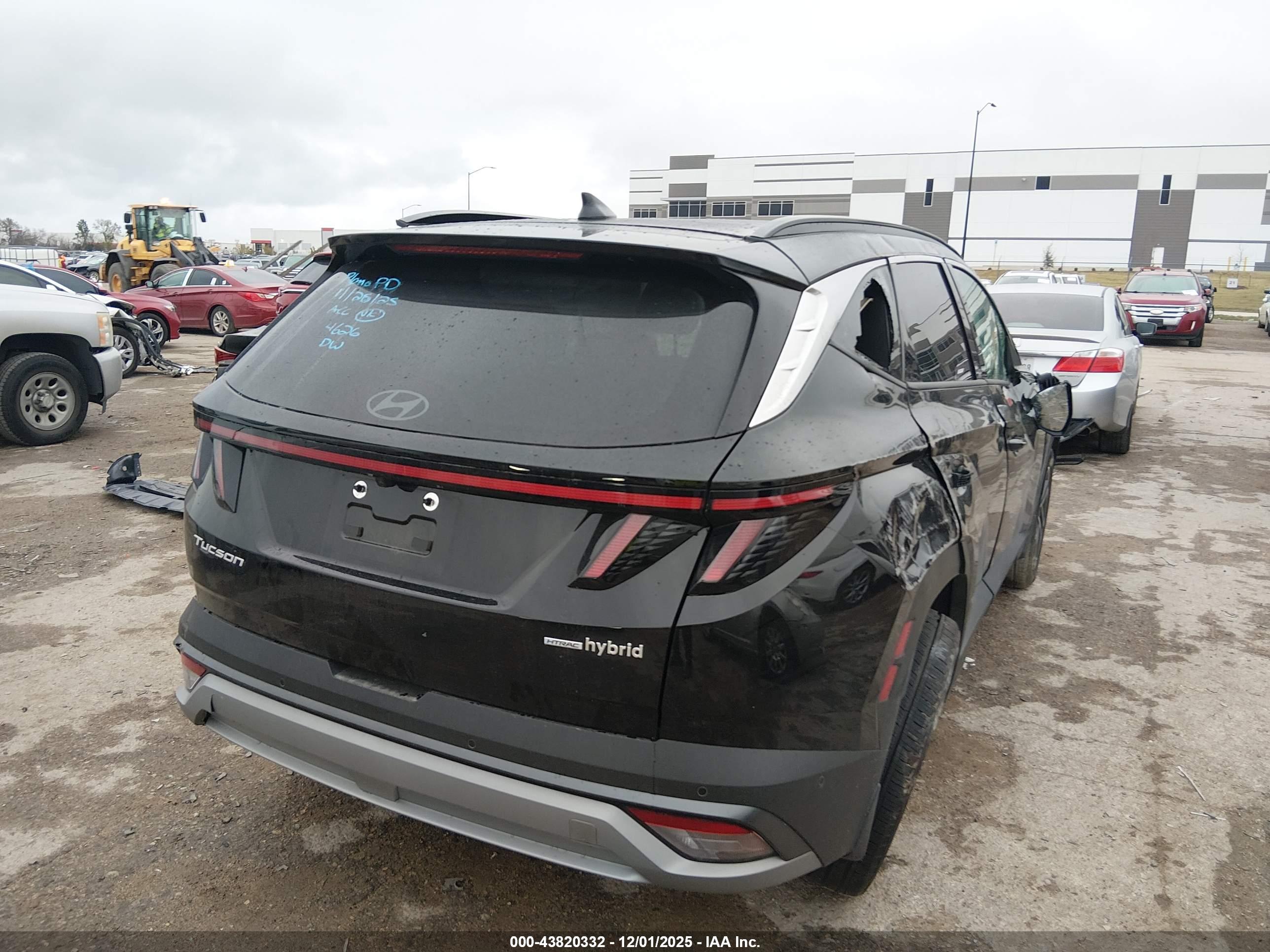 HYUNDAI TUCSON image 4