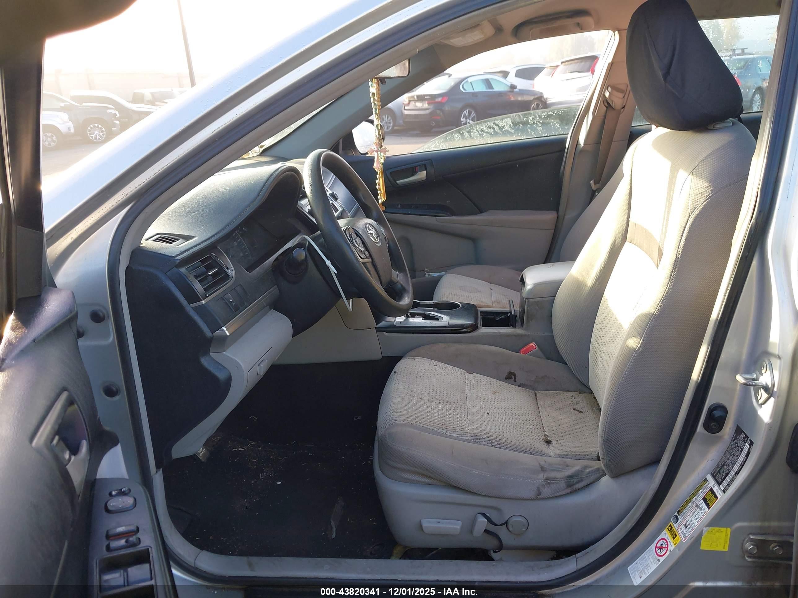 TOYOTA CAMRY image 5