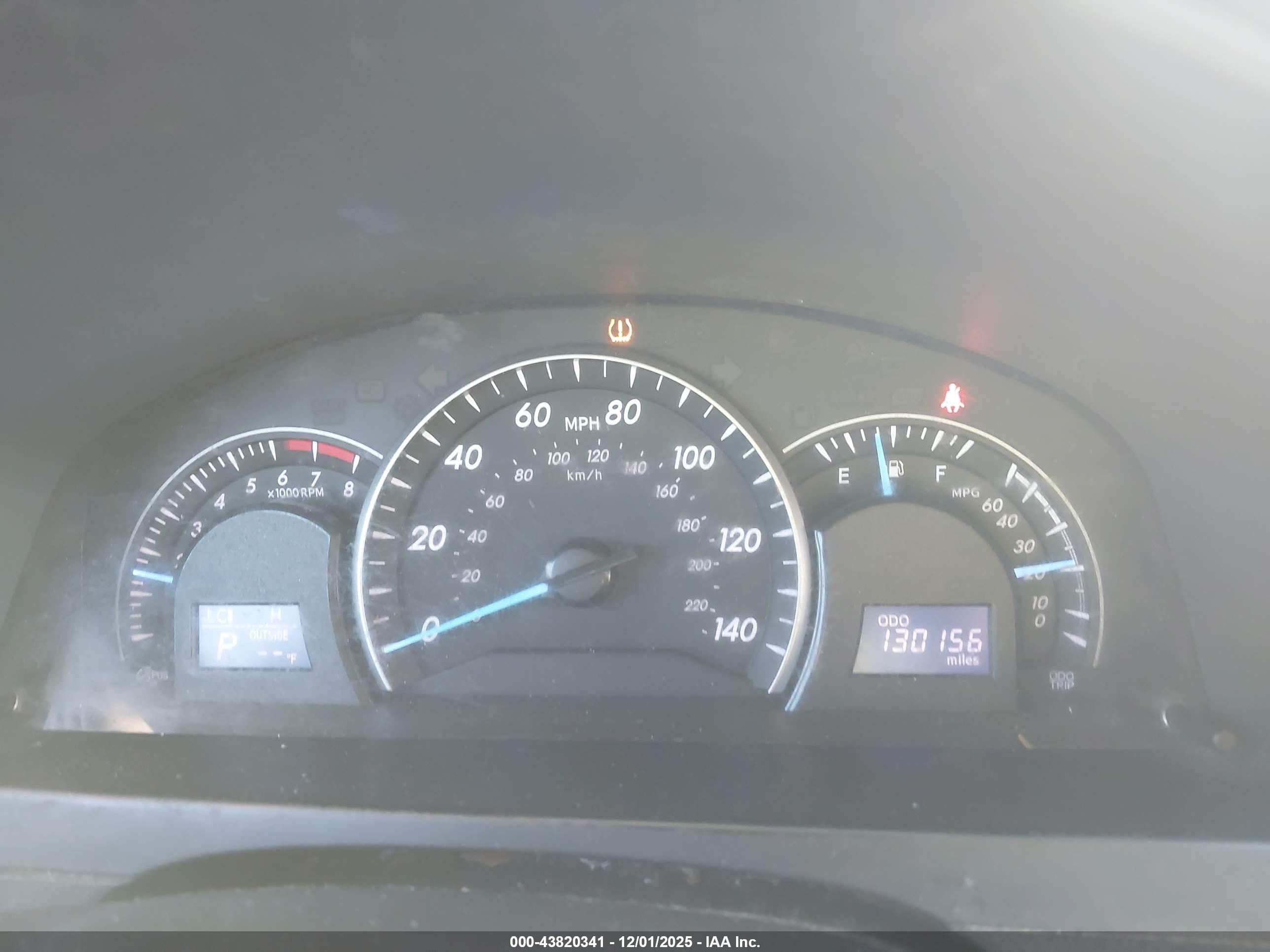 TOYOTA CAMRY image 7