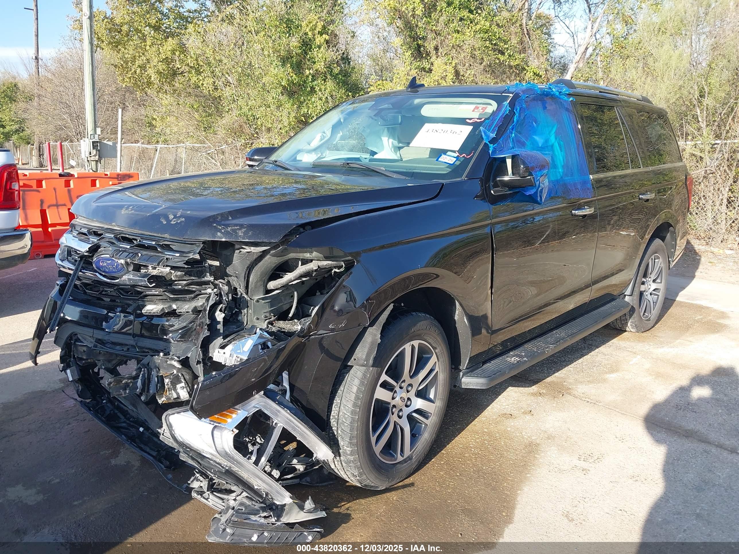 FORD EXPEDITION image 2
