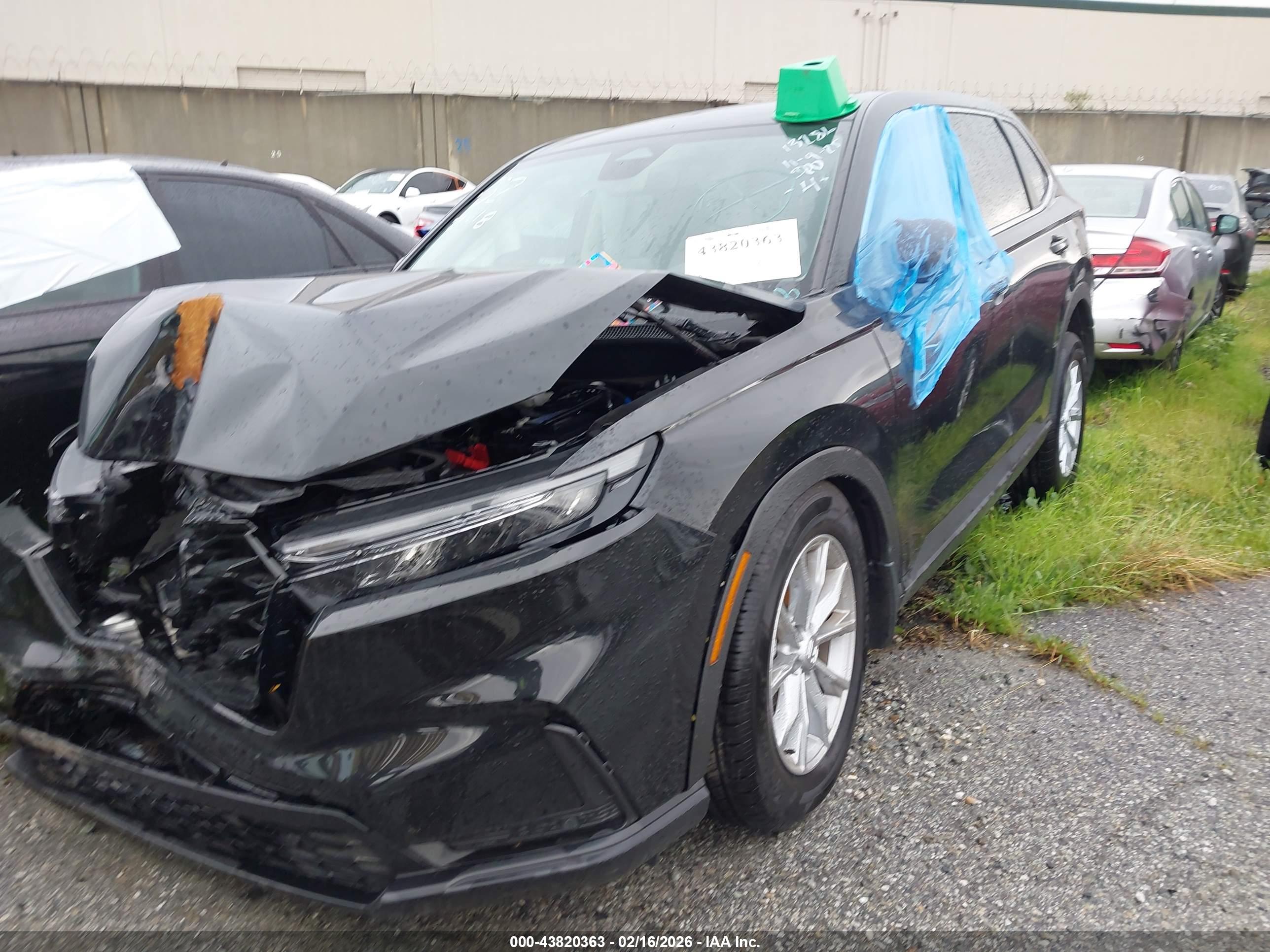 HONDA CR-V image 2