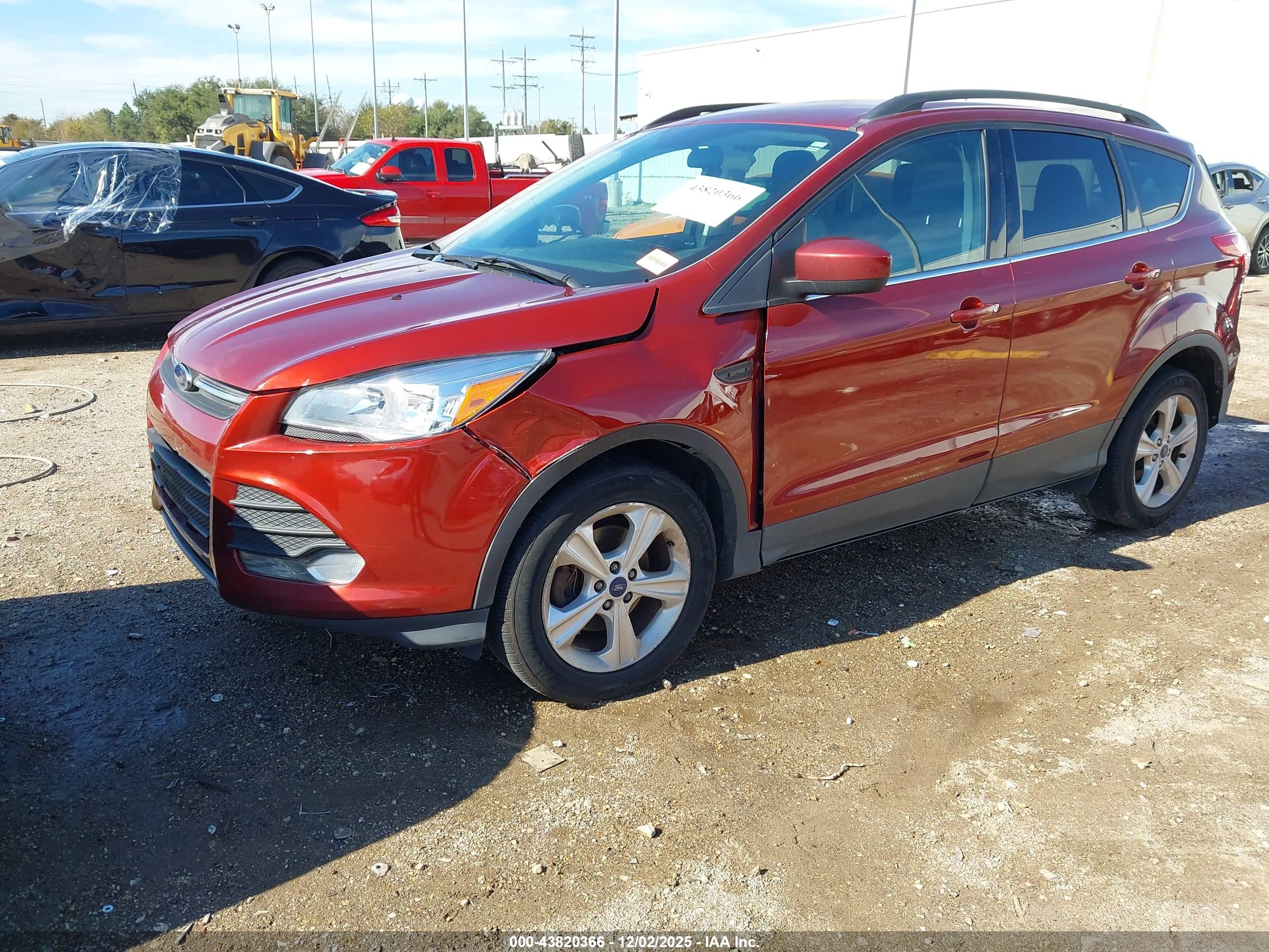 FORD ESCAPE image 2