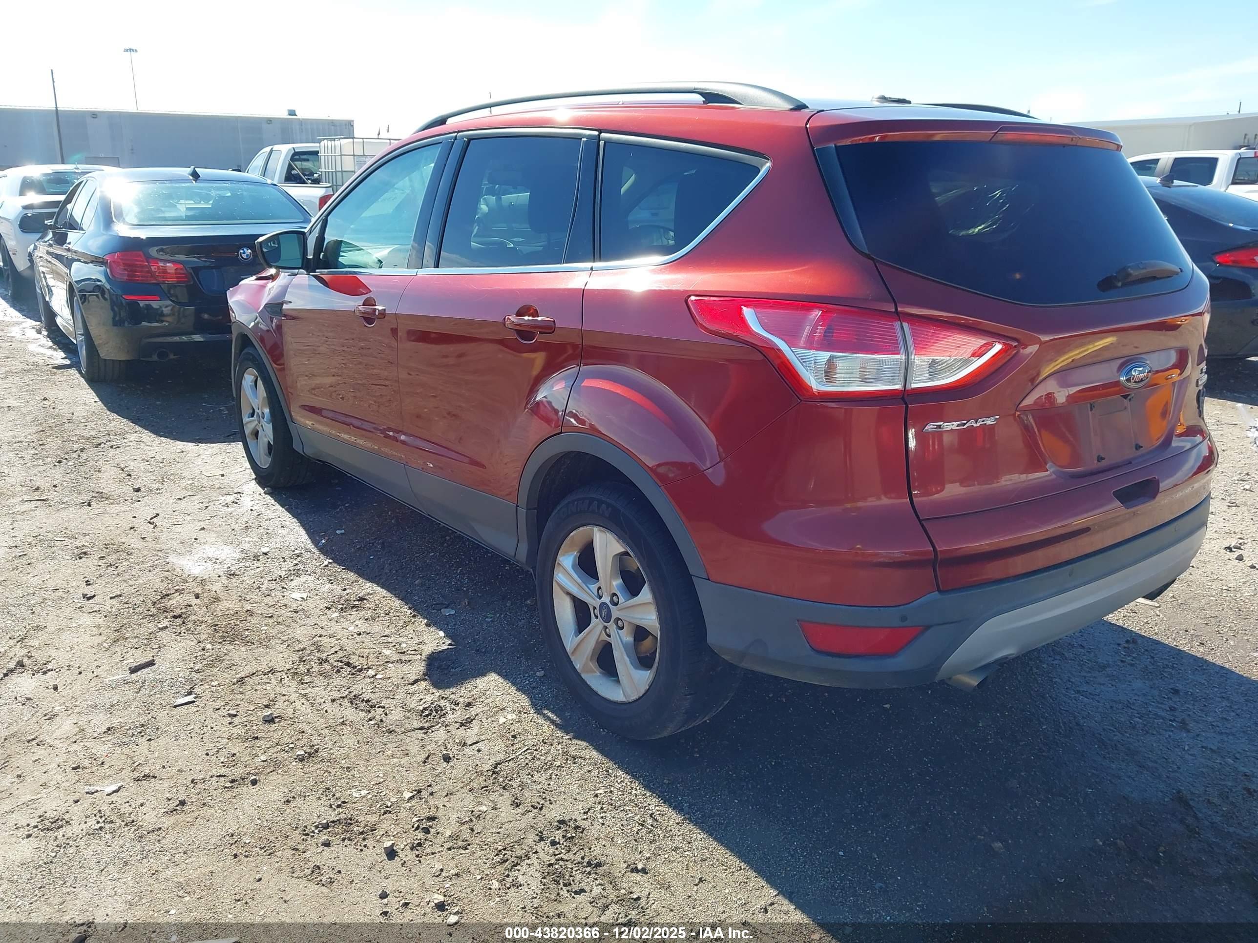FORD ESCAPE image 3