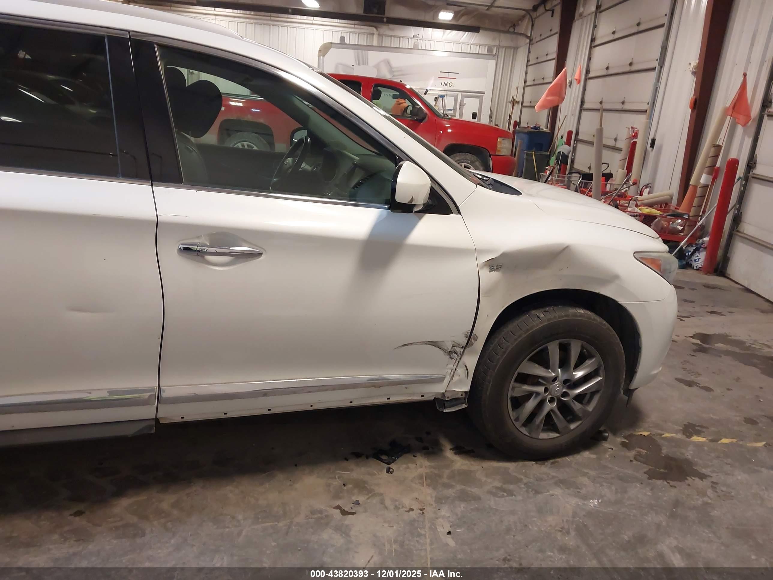 INFINITI QX60 image 6