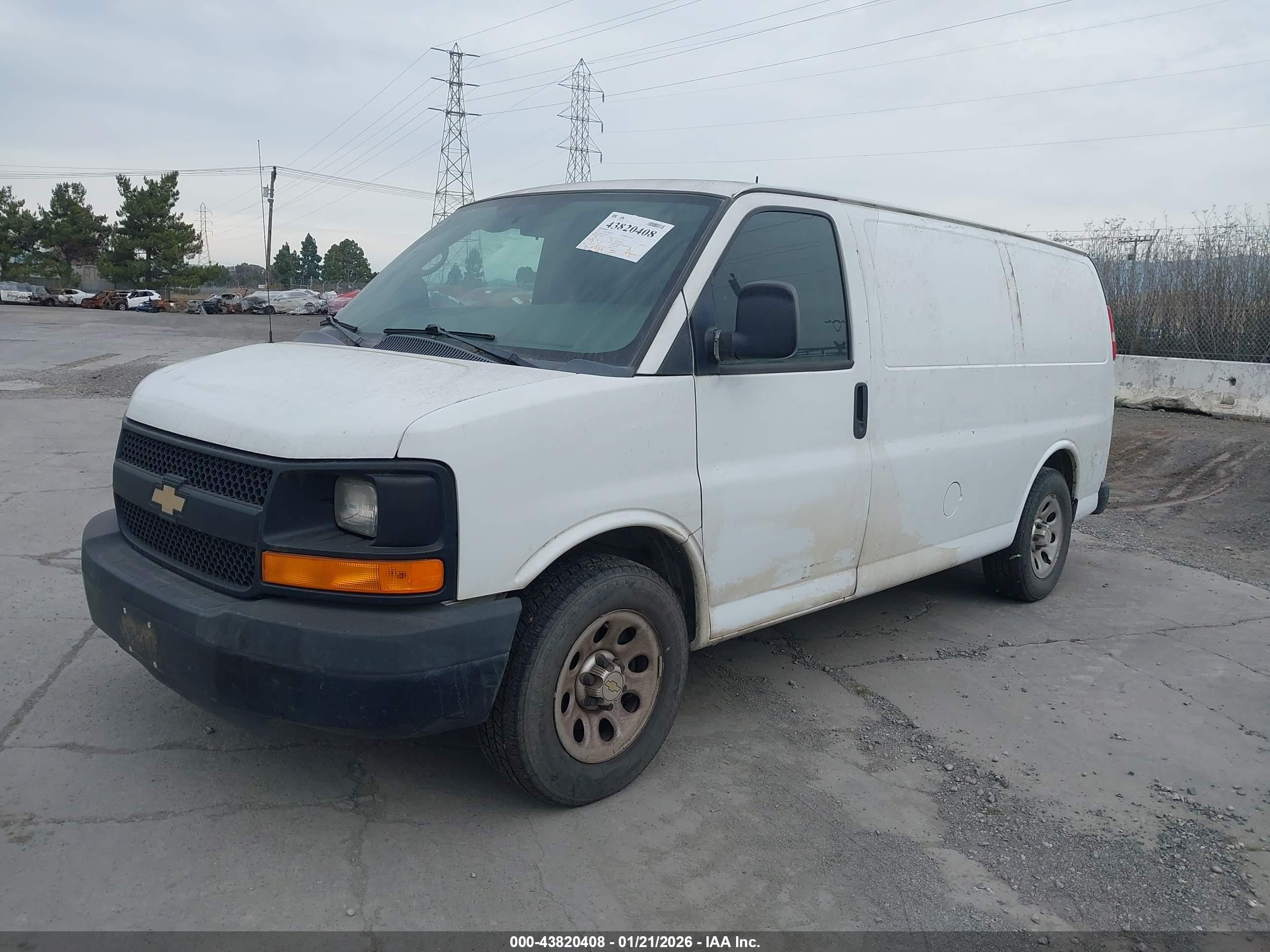 CHEVROLET EXPRESS image 2