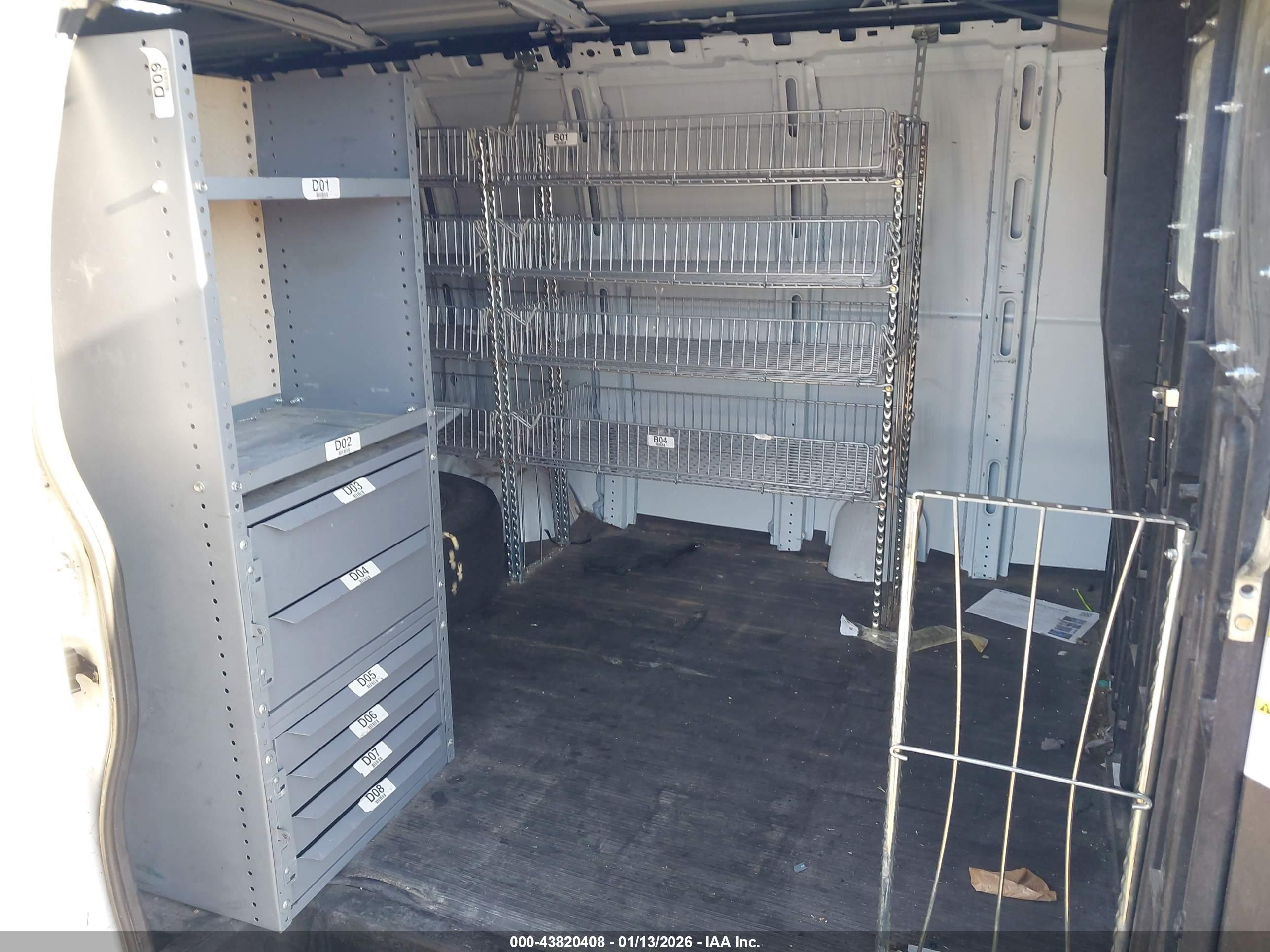 CHEVROLET EXPRESS image 8