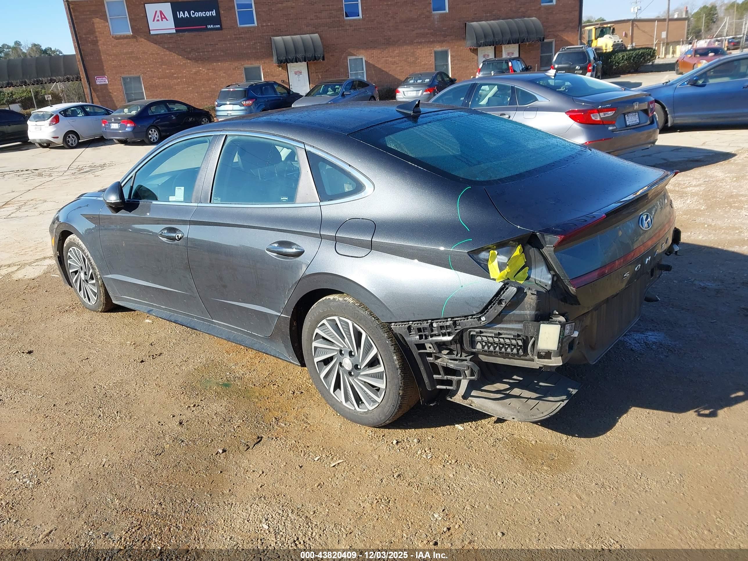 HYUNDAI SONATA image 3