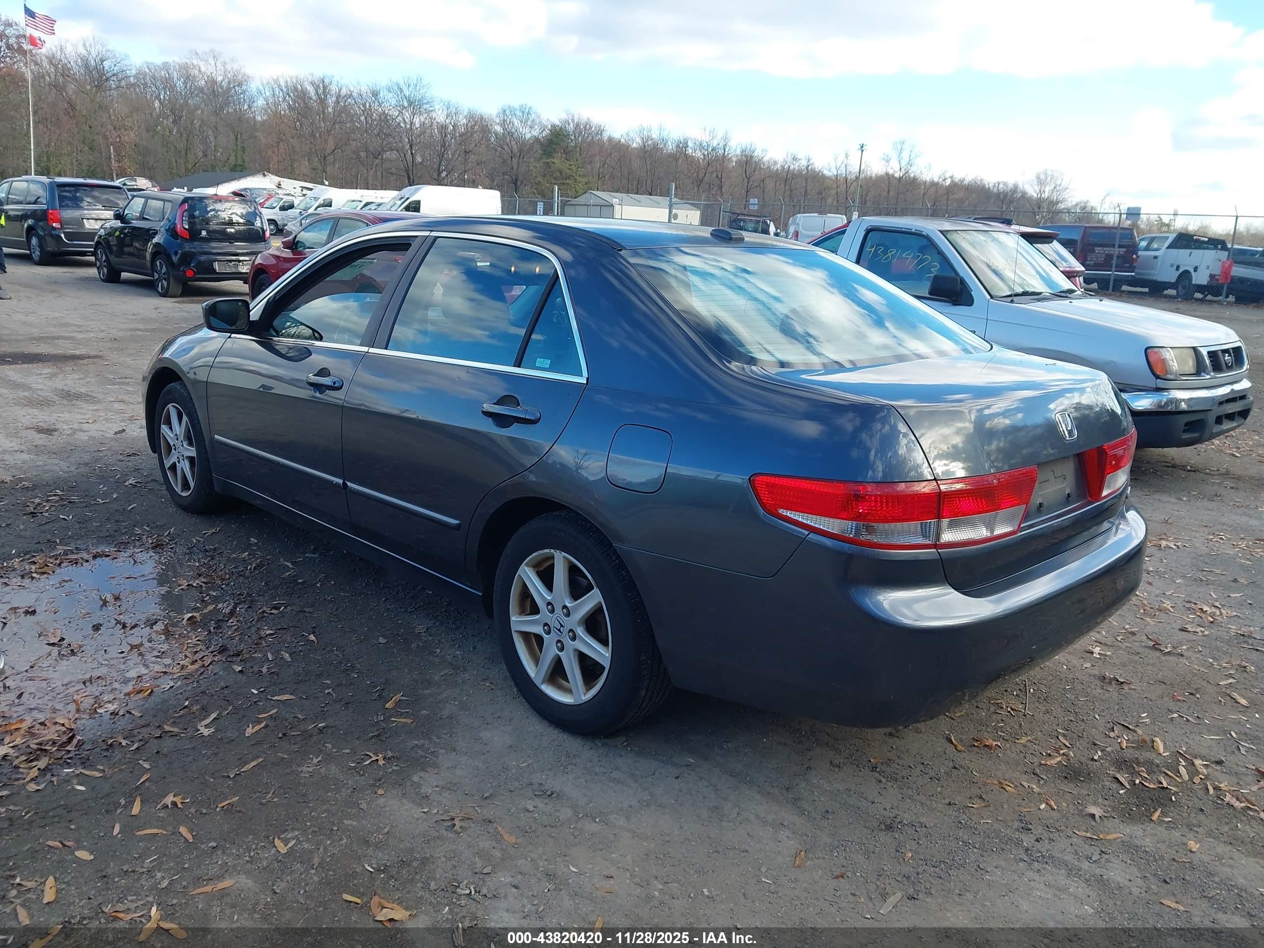 HONDA ACCORD image 3