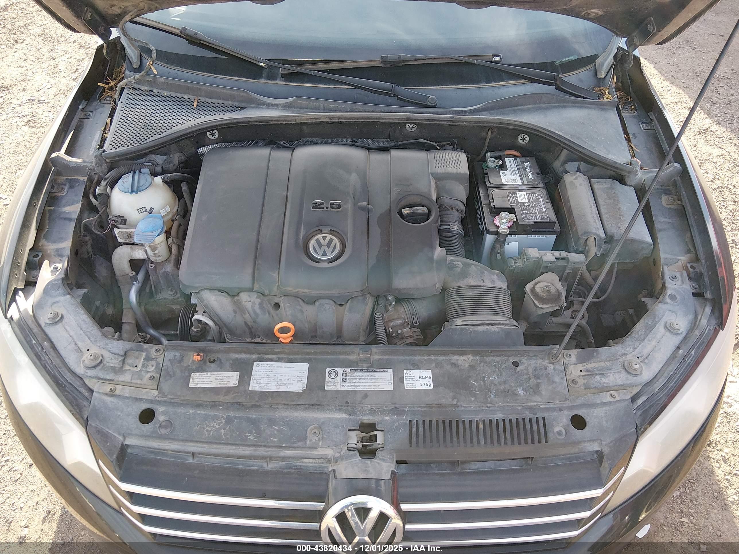 VOLKSWAGEN PASSAT image 10