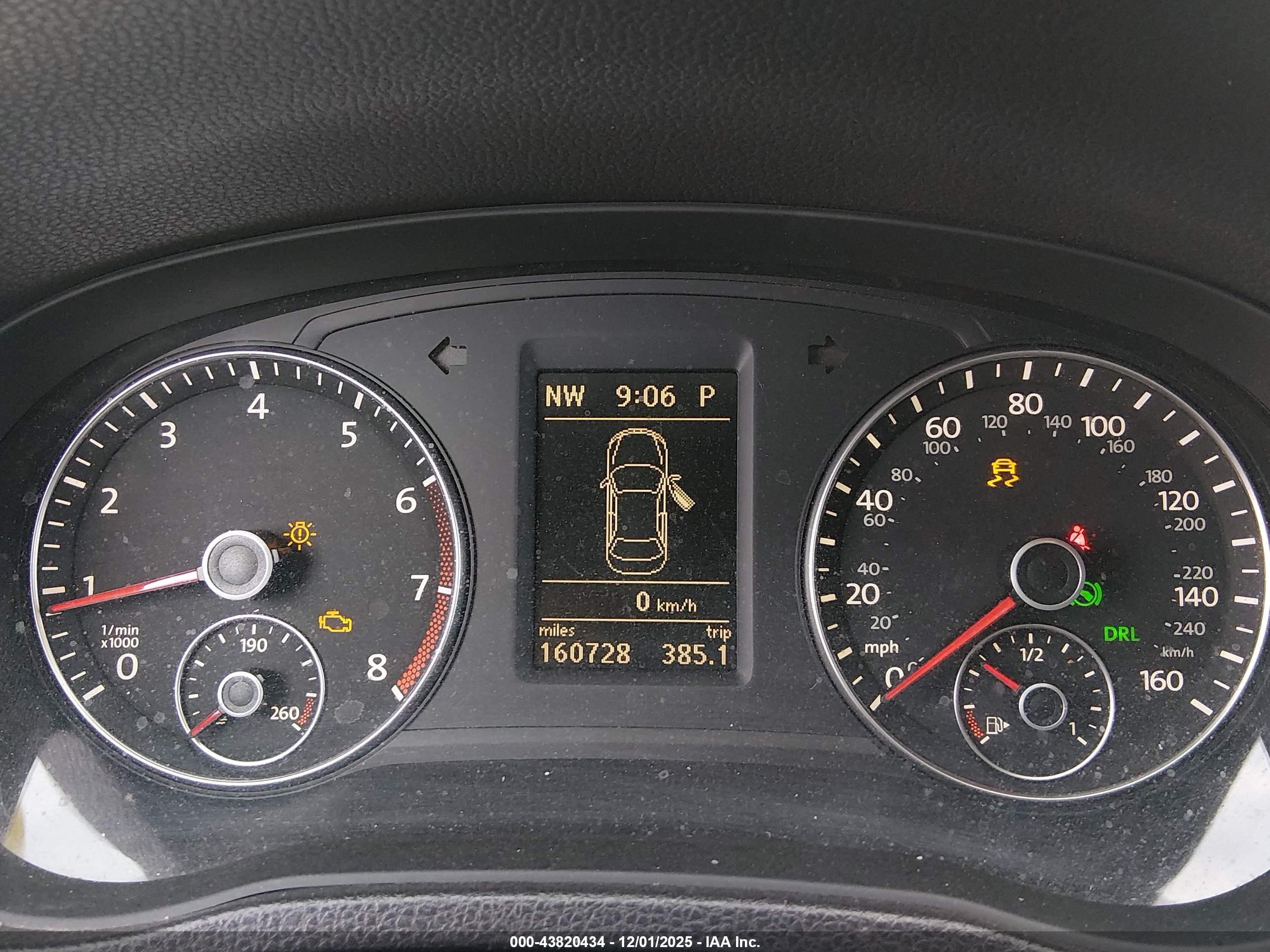 VOLKSWAGEN PASSAT image 7
