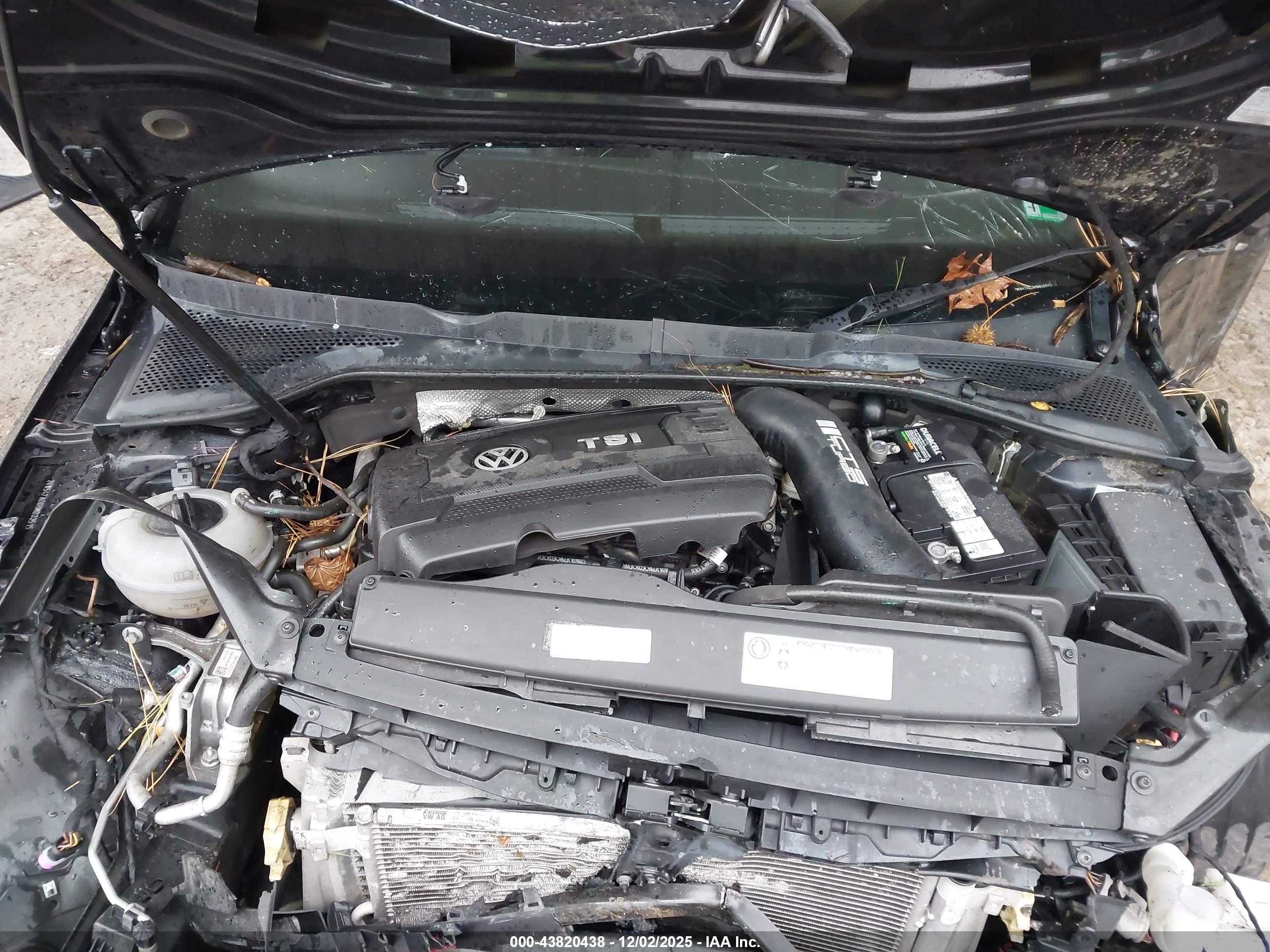 VOLKSWAGEN GOLF image 10