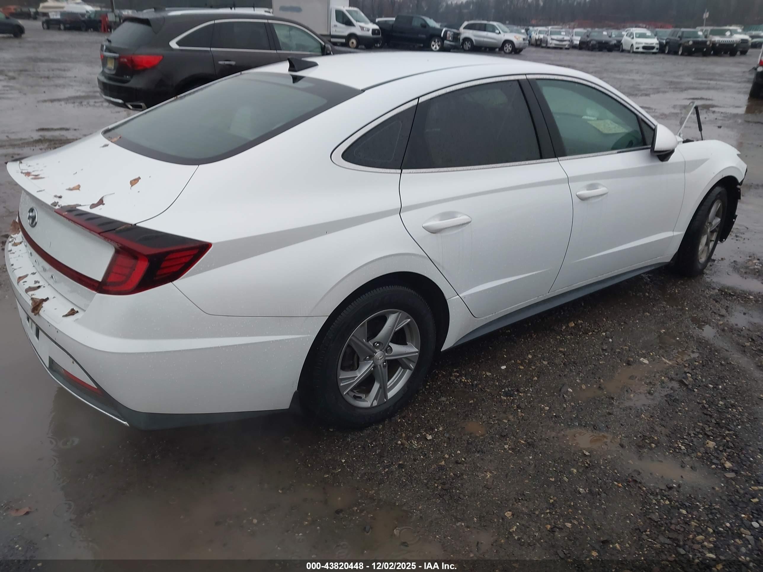 HYUNDAI SONATA image 4