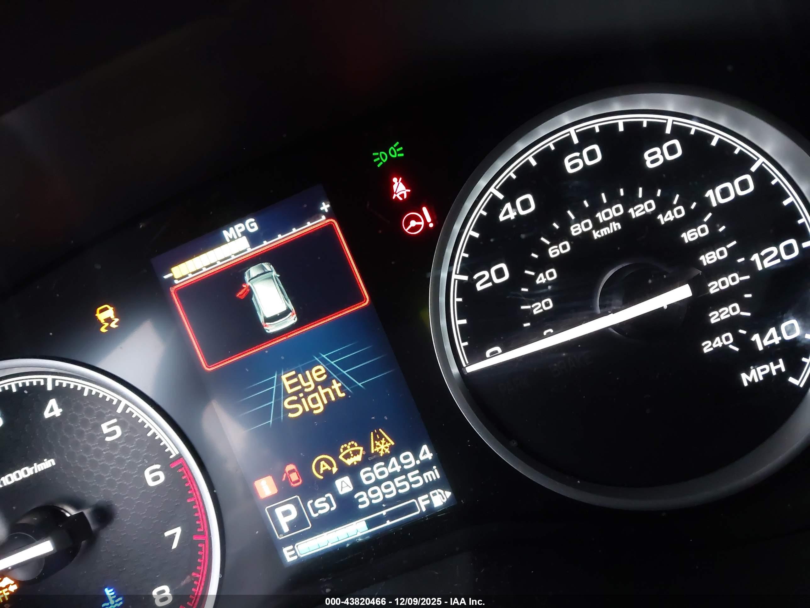 SUBARU FORESTER image 7